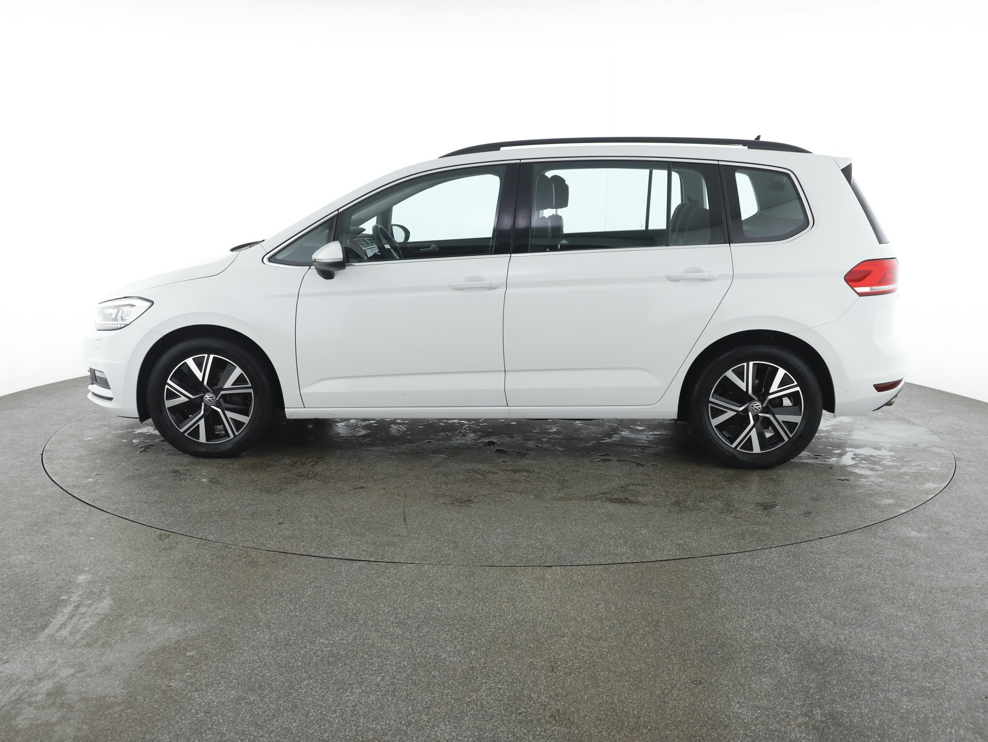 VW Touran 2.0 TDI BMT Highline | Bild 16 von 31