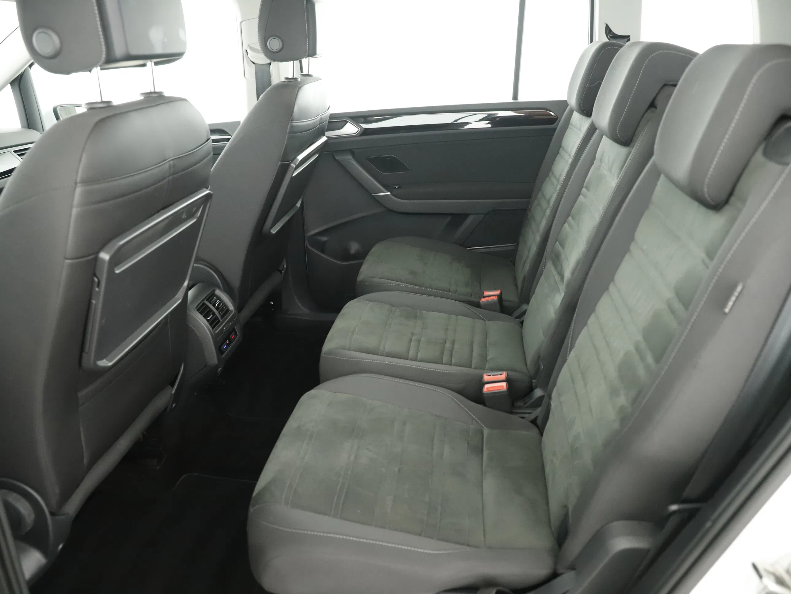 VW Touran 2.0 TDI BMT Highline | Bild 17 von 31