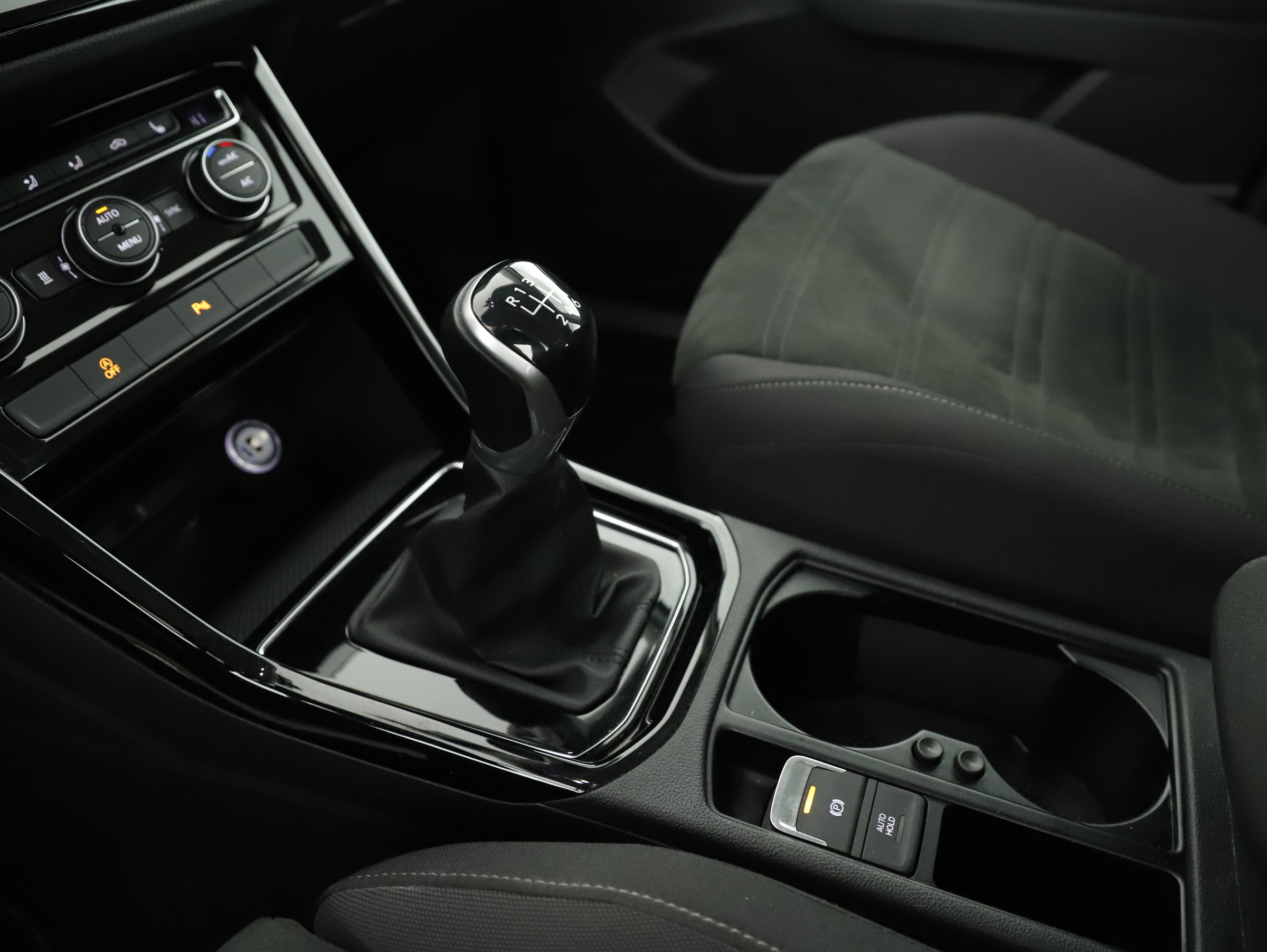 VW Touran 2.0 TDI BMT Highline | Bild 22 von 31