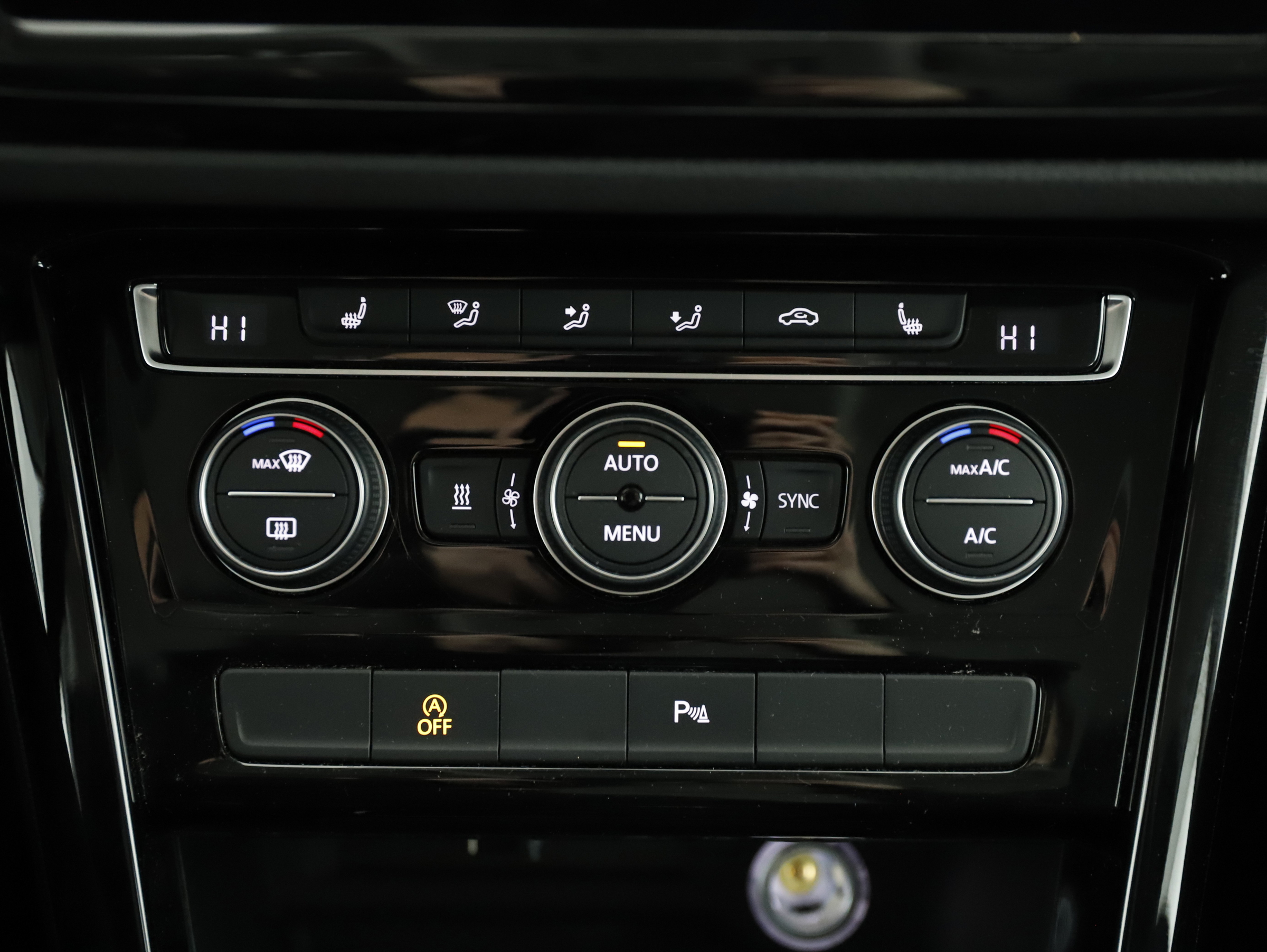 VW Touran 2.0 TDI BMT Highline | Bild 24 von 31