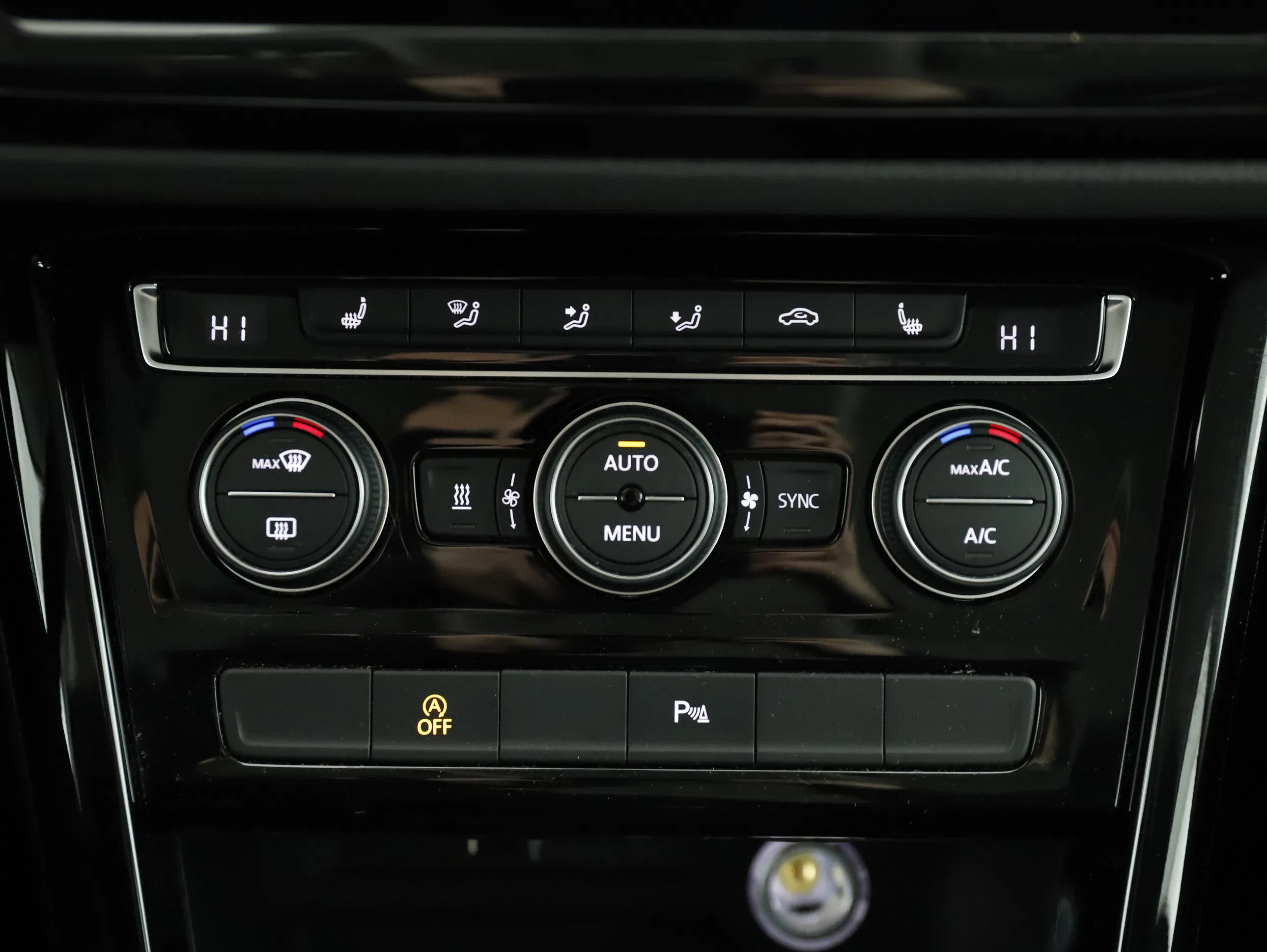 VW Touran 2.0 TDI BMT Highline | Bild 24 von 31