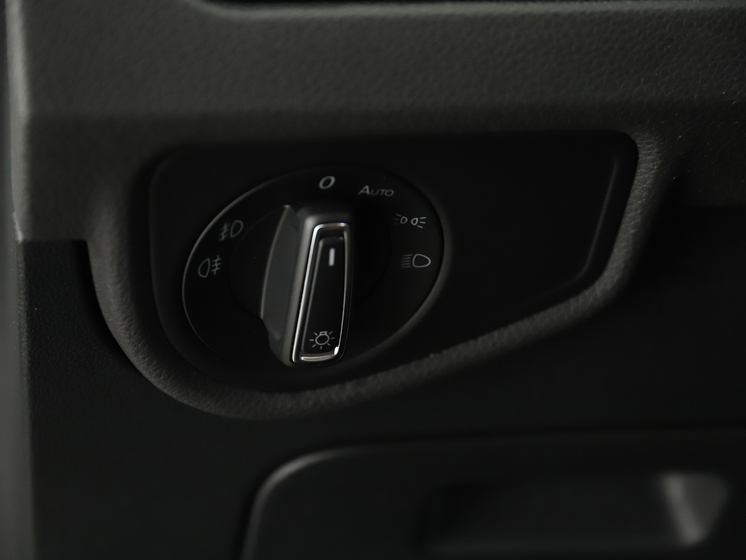 VW Touran 2.0 TDI BMT Highline | Bild 27 von 31