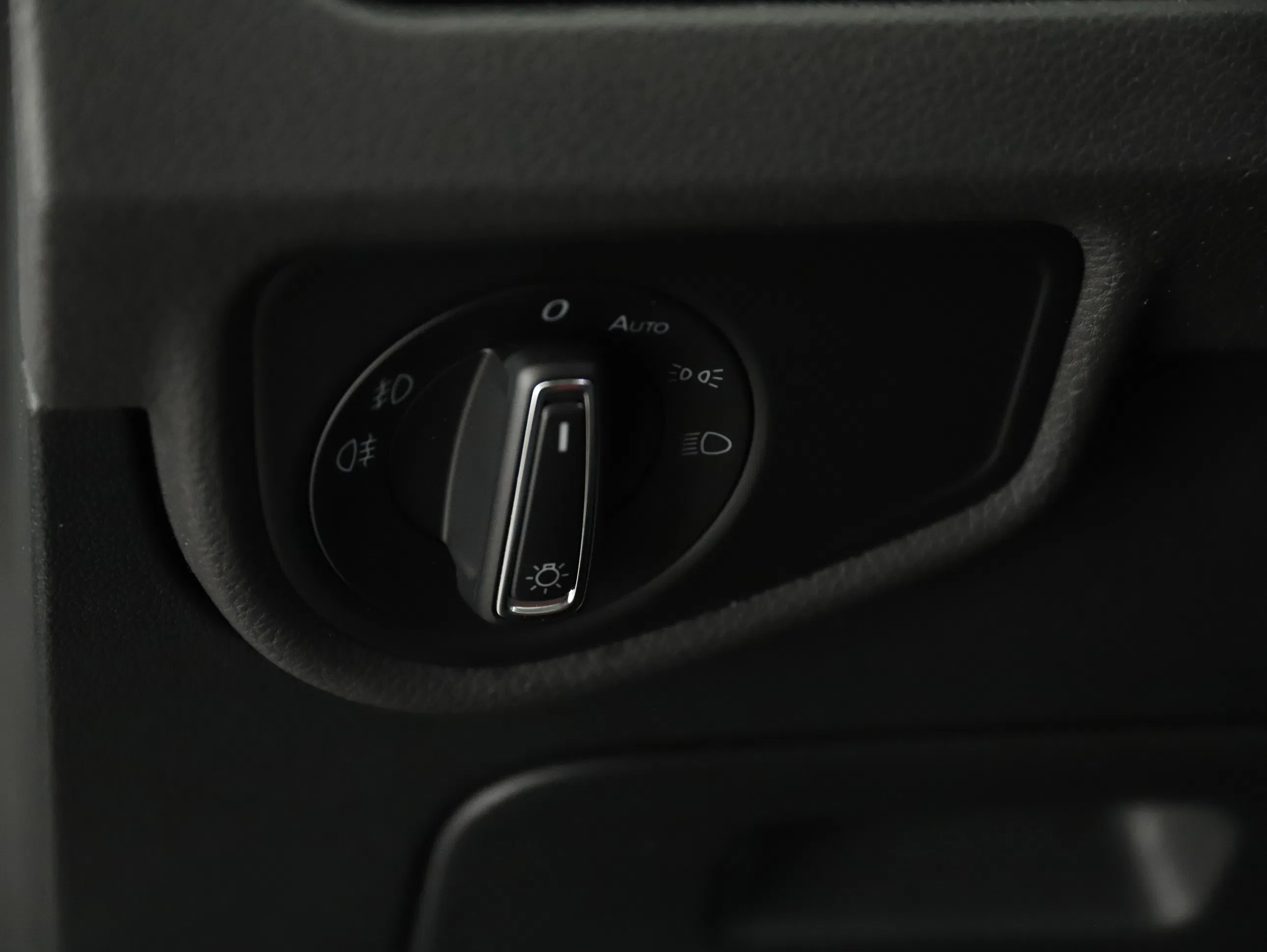 VW Touran 2.0 TDI BMT Highline | Bild 27 von 31