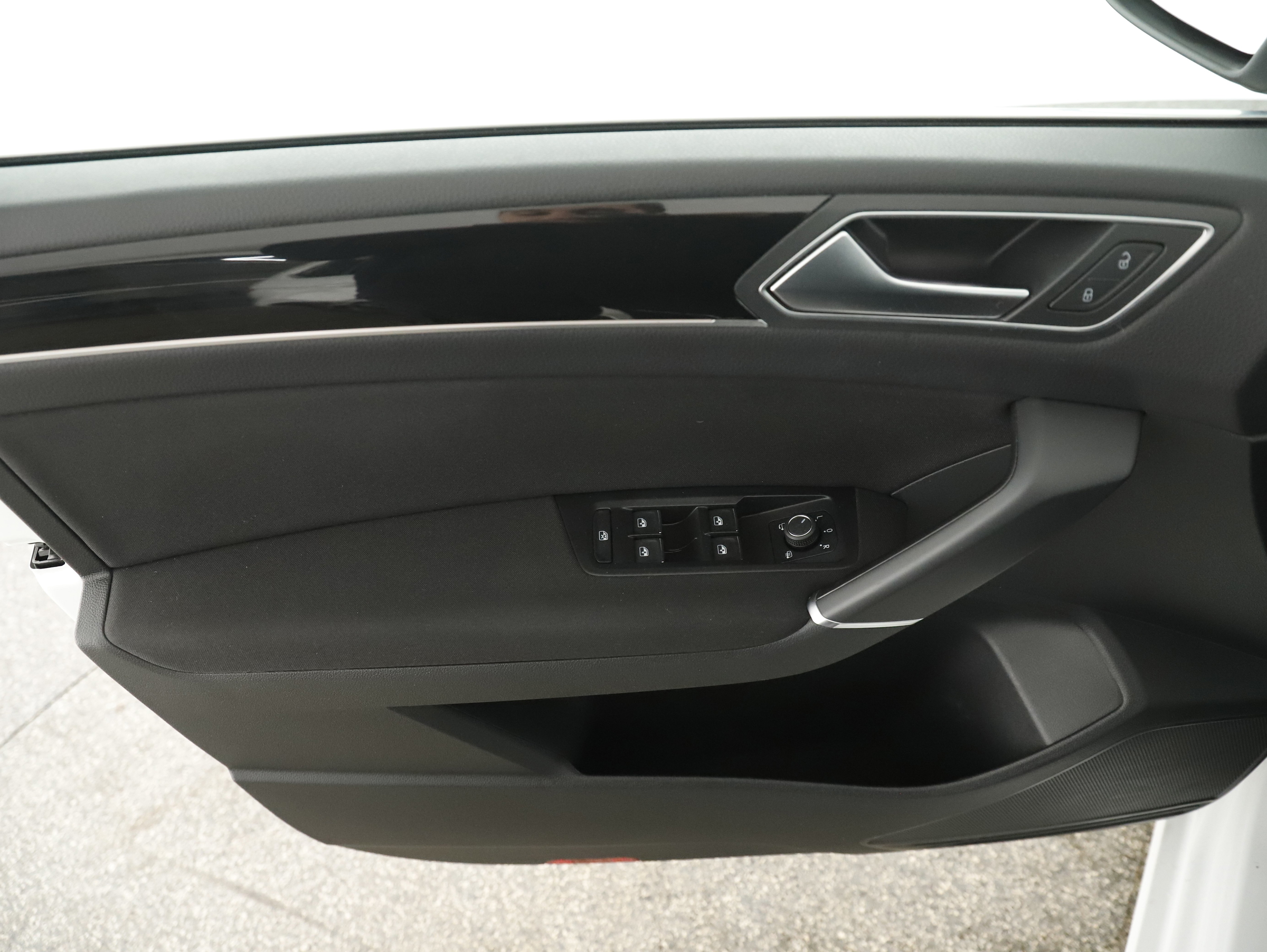 VW Touran 2.0 TDI BMT Highline | Bild 10 von 31