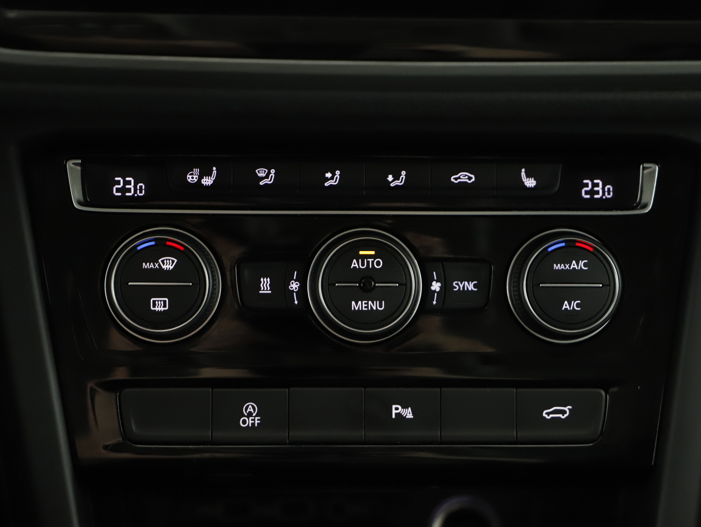 VW Touran 2.0 TDI CL | Bild 18 von 26