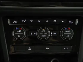 VW Touran 2.0 TDI CL | Thumbnail 18 von 26