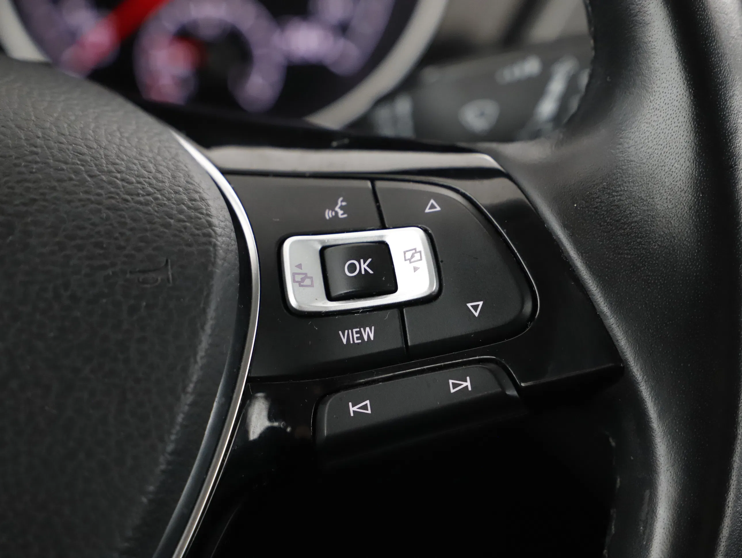 VW Touran 2.0 TDI CL | Bild 20 von 26