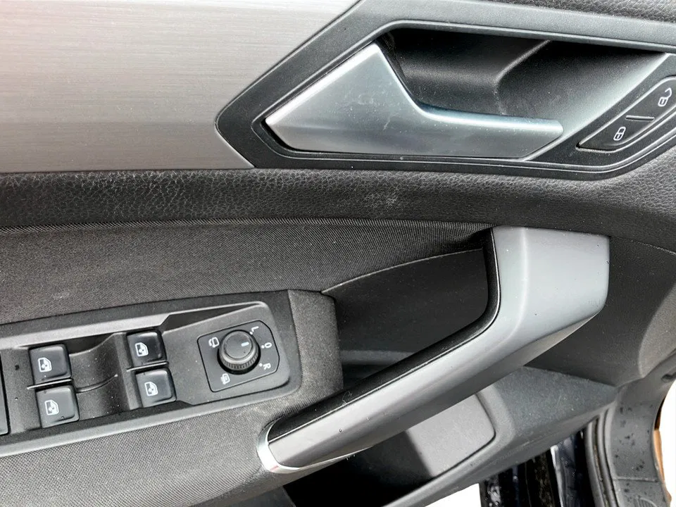 VW Touran 2.0 TDI CL | Bild 10 von 22