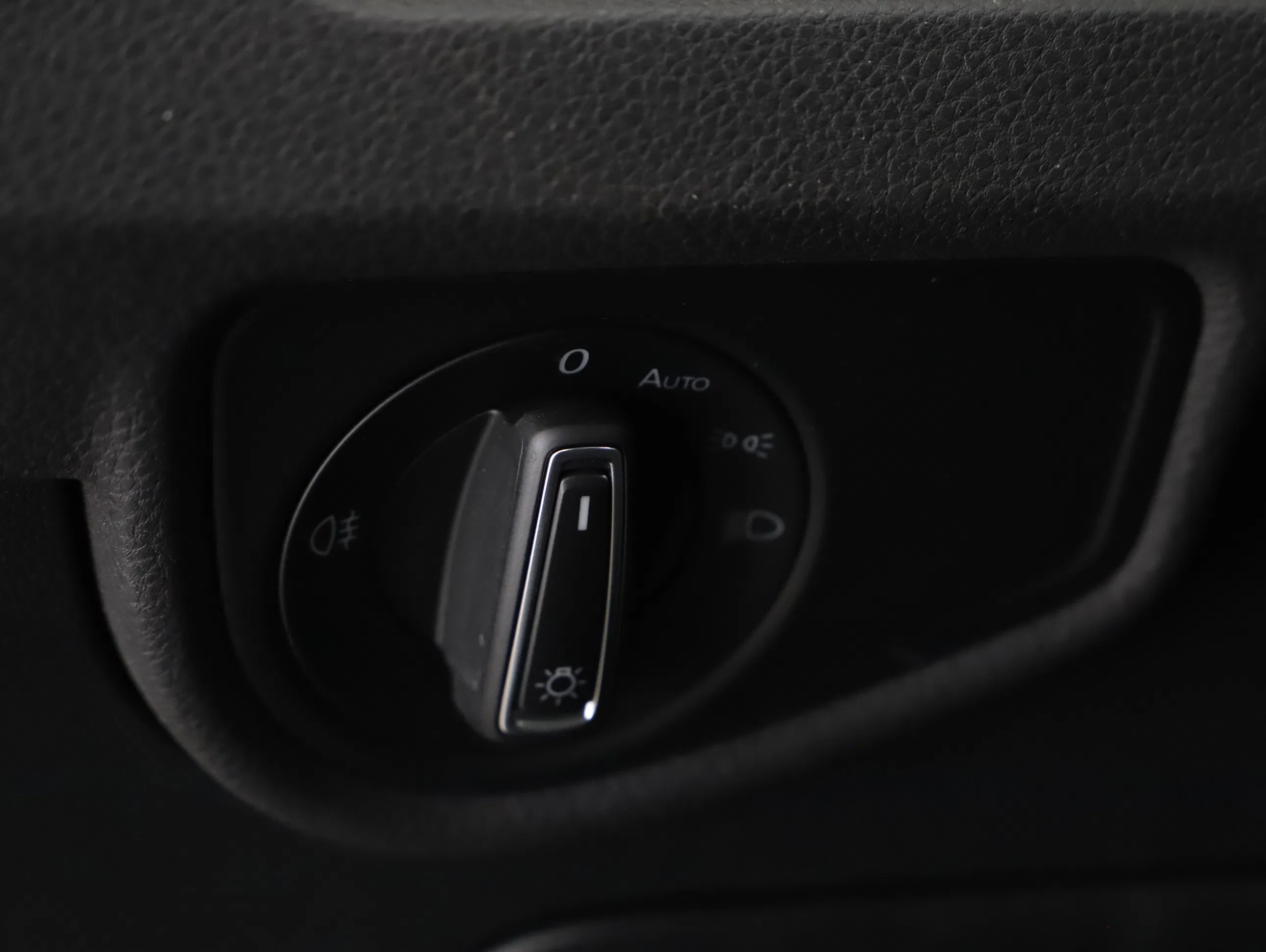 VW Touran 2.0 TDI BMT Comfortline | Bild 13 von 24