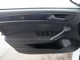 VW Touran 2.0 TDI BMT Comfortline | Thumbnail 14 von 24