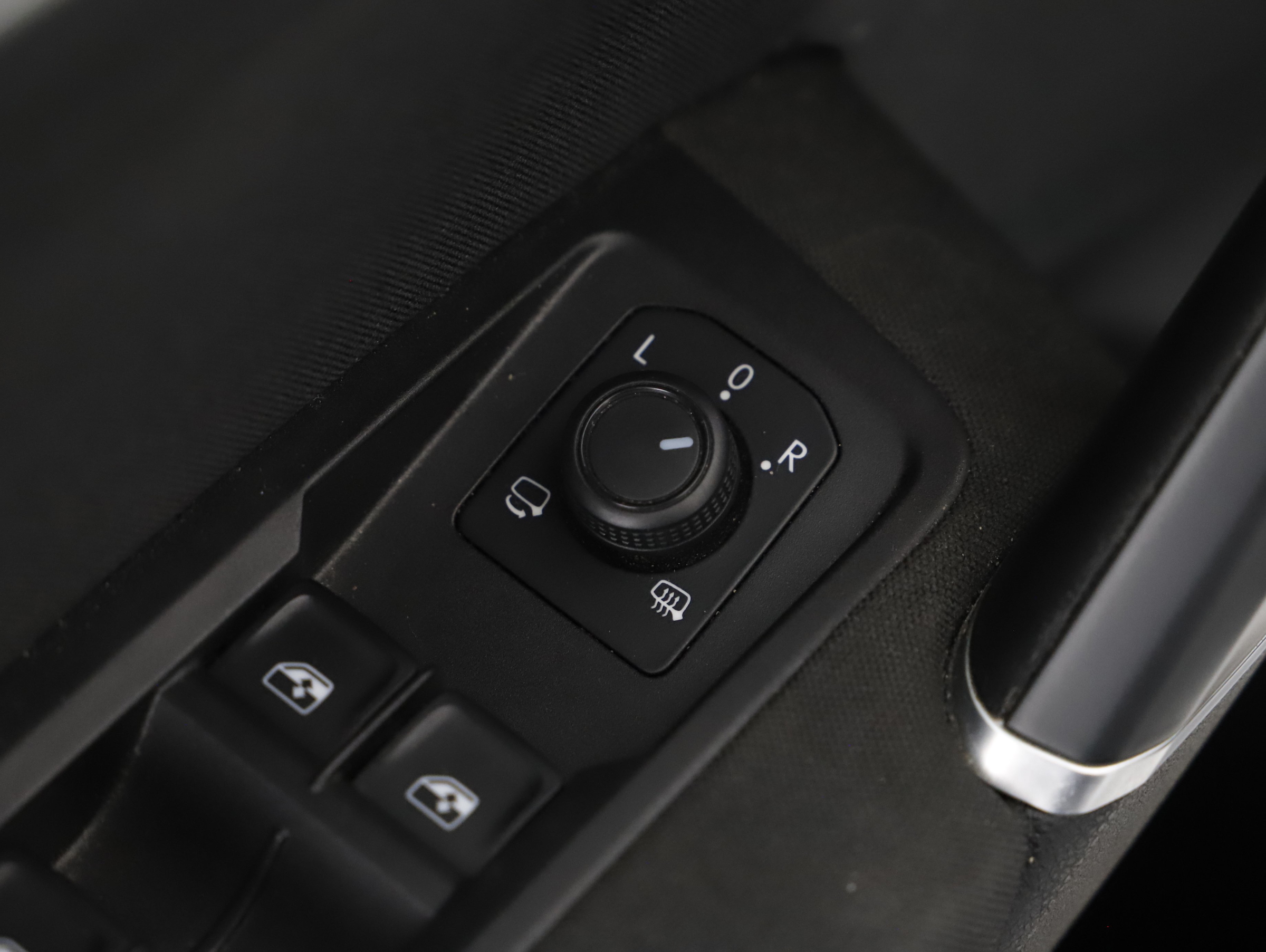 VW Touran 2.0 TDI BMT Comfortline | Bild 15 von 24