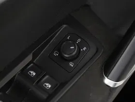 VW Touran 2.0 TDI BMT Comfortline | Thumbnail 15 von 24