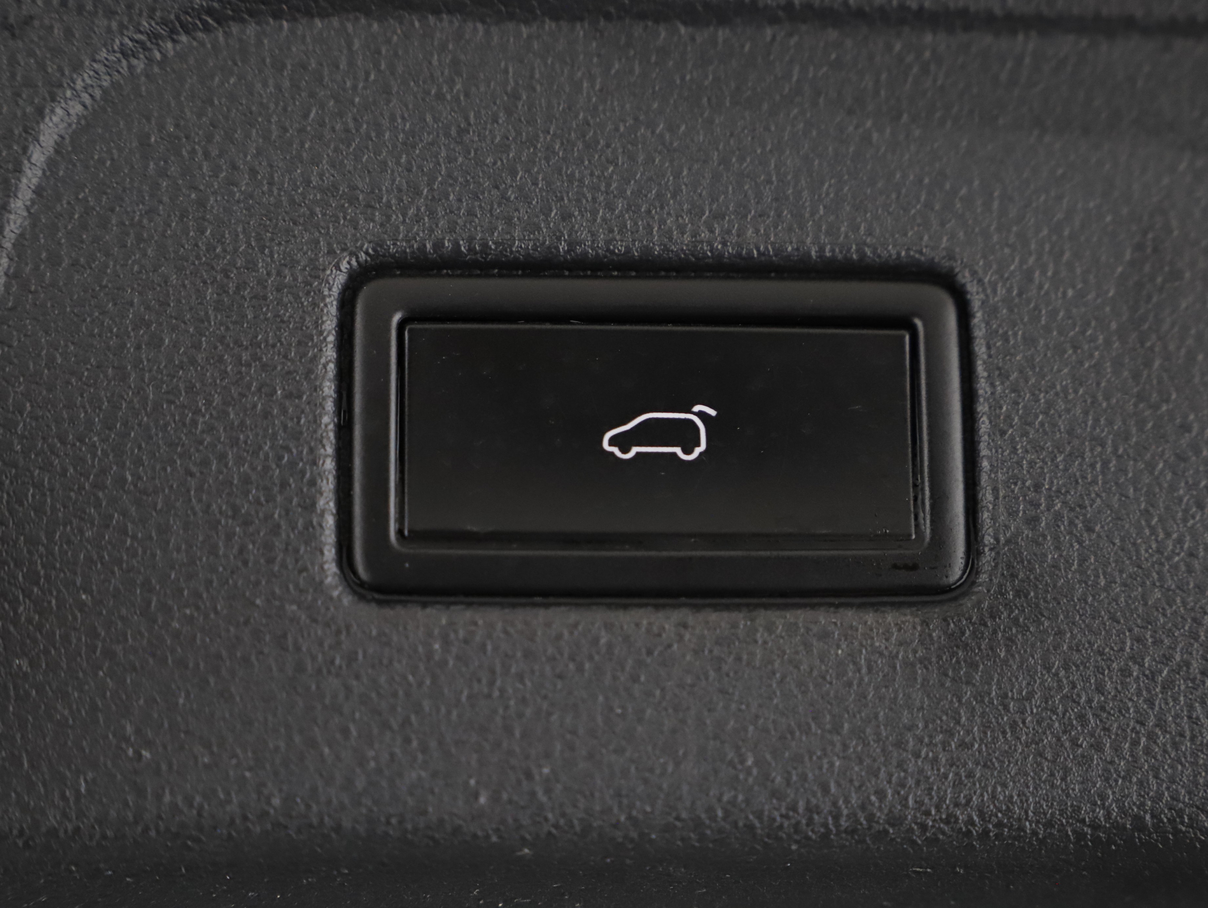 VW Touran 2.0 TDI BMT Comfortline | Bild 17 von 24