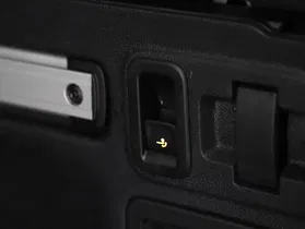 VW Touran 2.0 TDI BMT Comfortline | Thumbnail 18 von 24