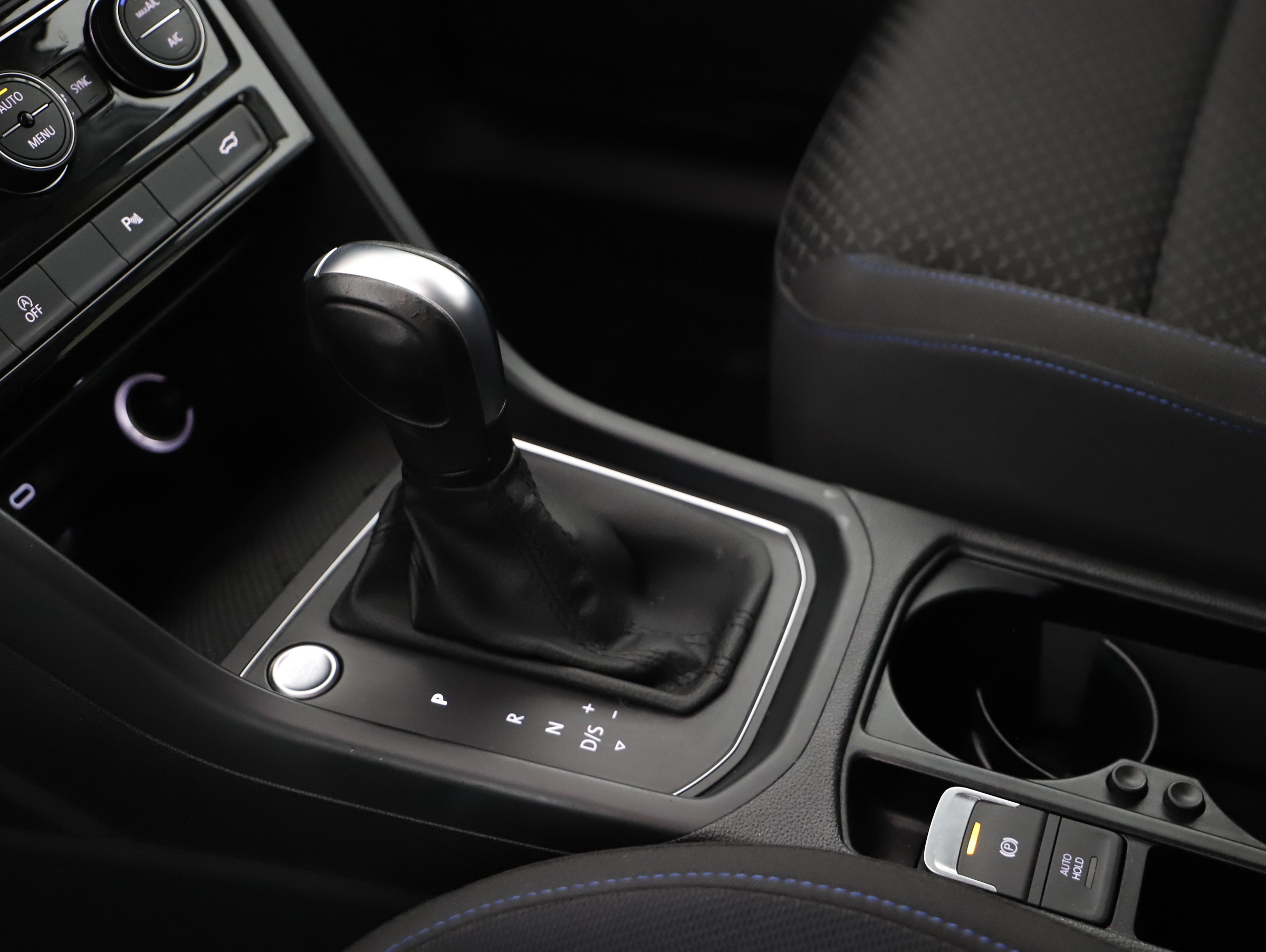 VW Touran 2.0 TDI BMT Comfortline | Bild 5 von 24