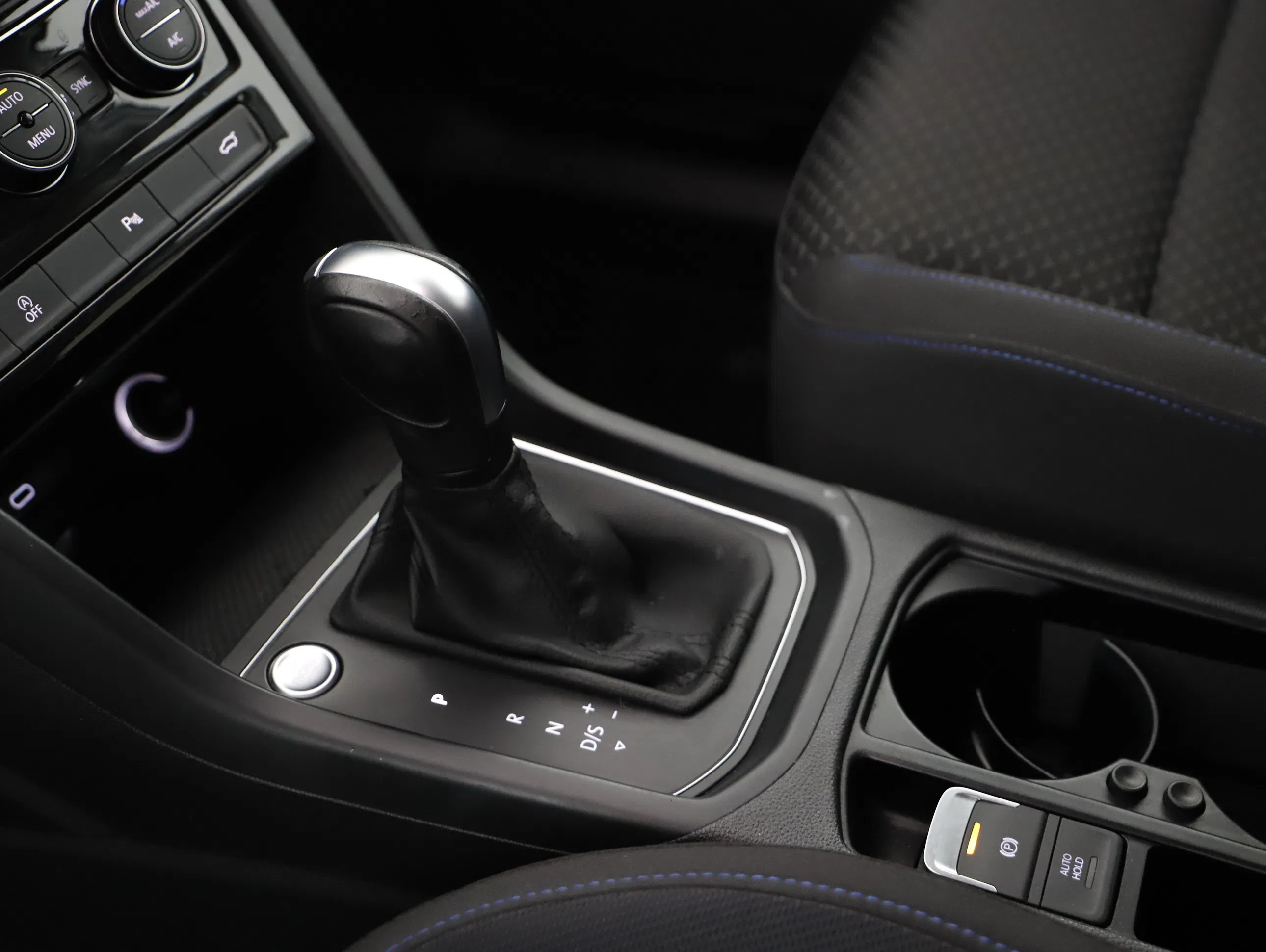 VW Touran 2.0 TDI BMT Comfortline | Bild 5 von 24