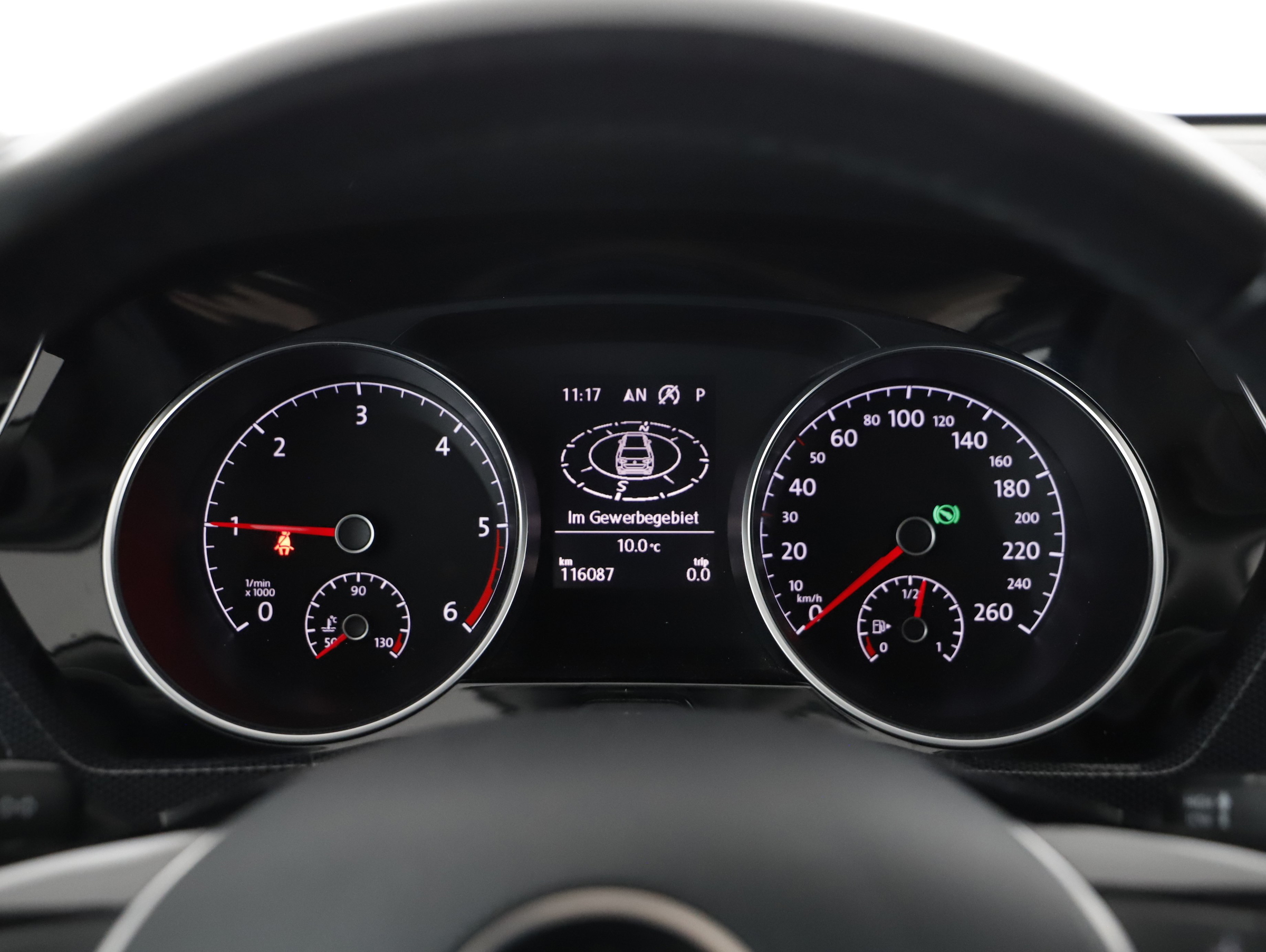 VW Touran 2.0 TDI BMT Comfortline | Bild 6 von 24