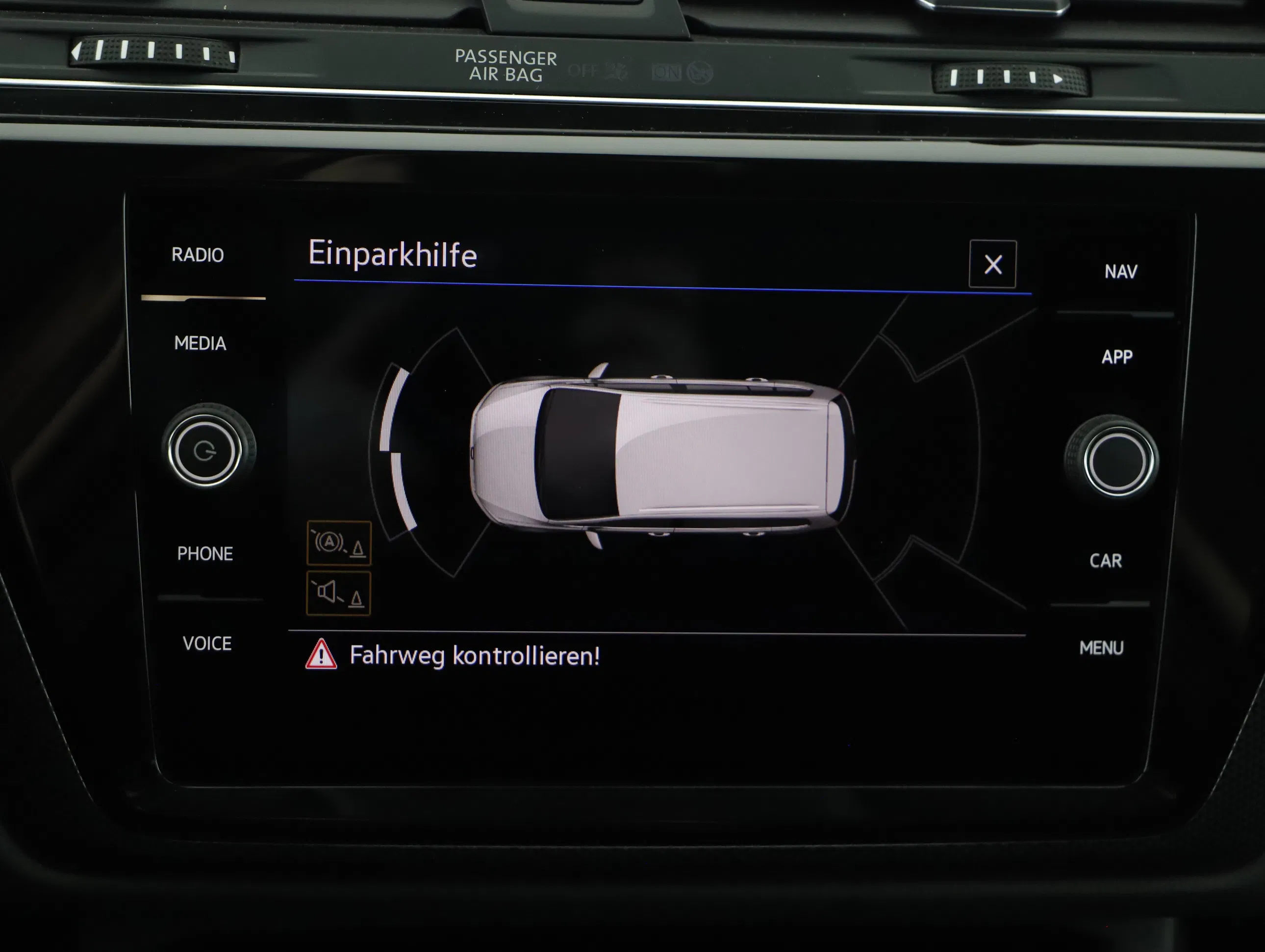 VW Touran 2.0 TDI BMT Comfortline | Bild 9 von 24