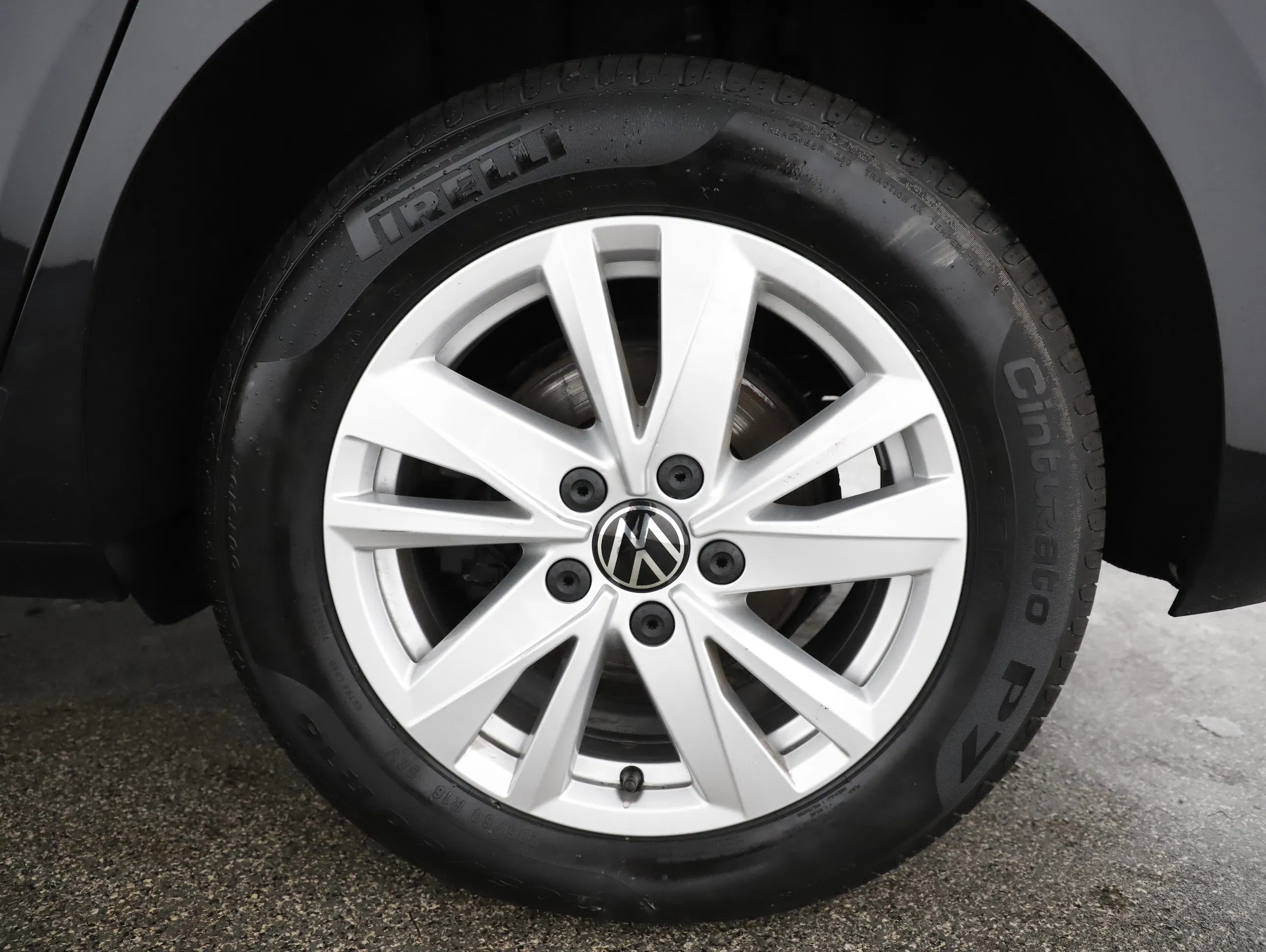 VW Touran Comfortline TDI SCR DSG 5-Sitzer | Bild 12 von 31