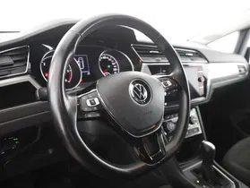 VW Touran Comfortline TDI SCR DSG 5-Sitzer | Thumbnail 18 von 31