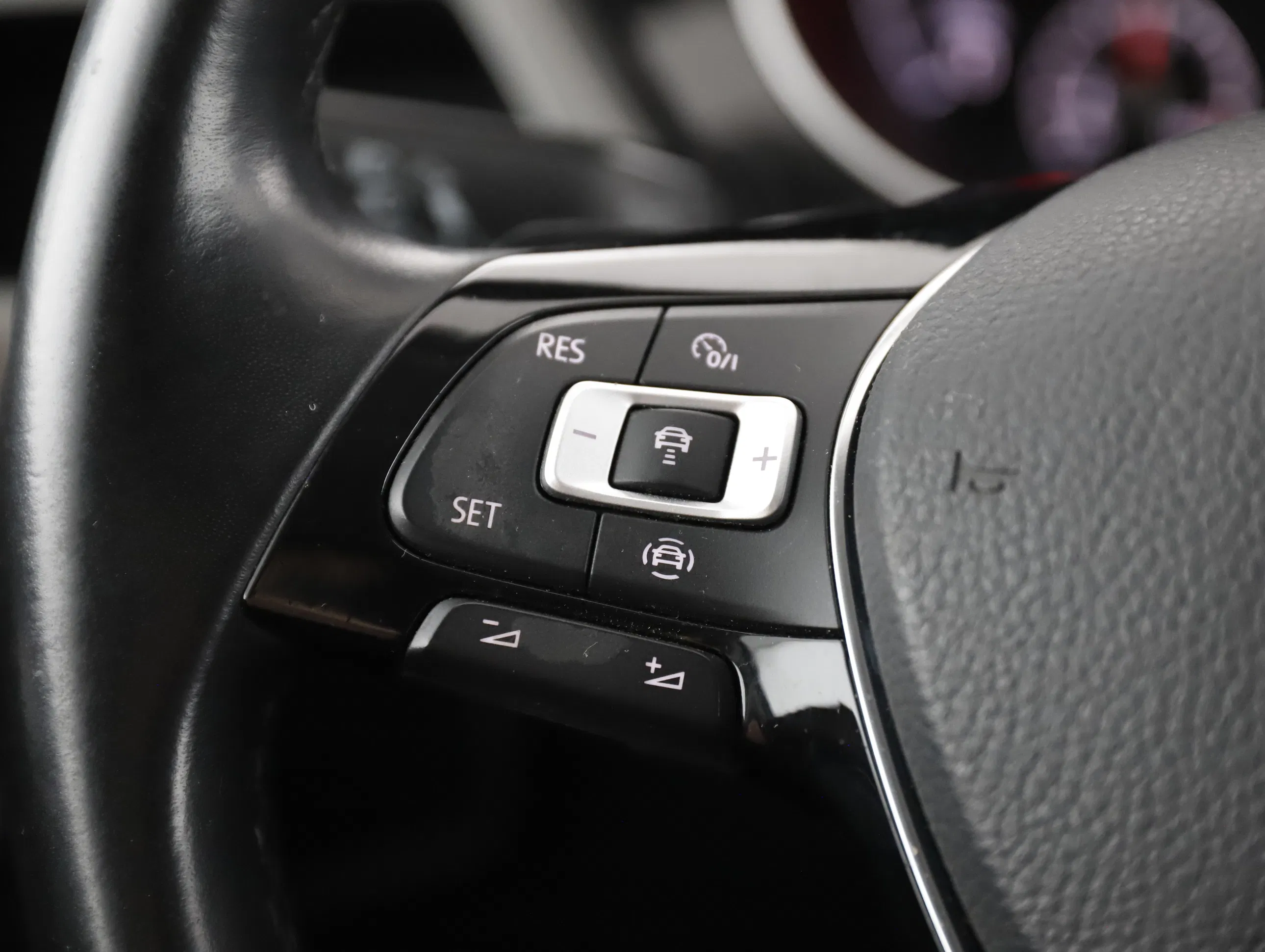 VW Touran Comfortline TDI SCR DSG 5-Sitzer | Bild 20 von 31