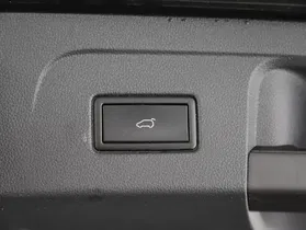 VW Touran Comfortline TDI SCR DSG 5-Sitzer | Thumbnail 29 von 31