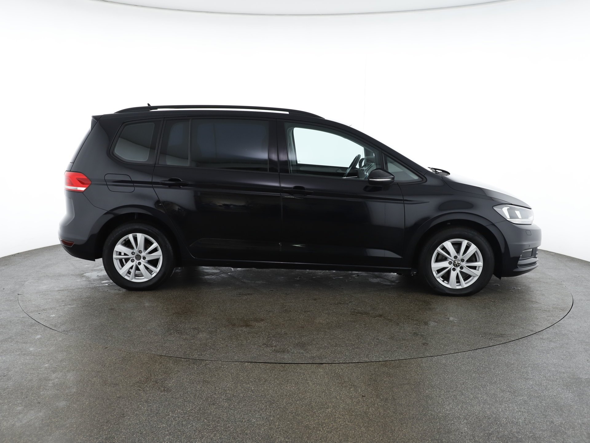 VW Touran Comfortline TDI SCR DSG 5-Sitzer | Bild 9 von 31