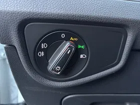 VW Touran 1.5 TSI BMT Comfortline | Thumbnail 11 von 25