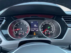 VW Touran 1.5 TSI BMT Comfortline | Thumbnail 14 von 25