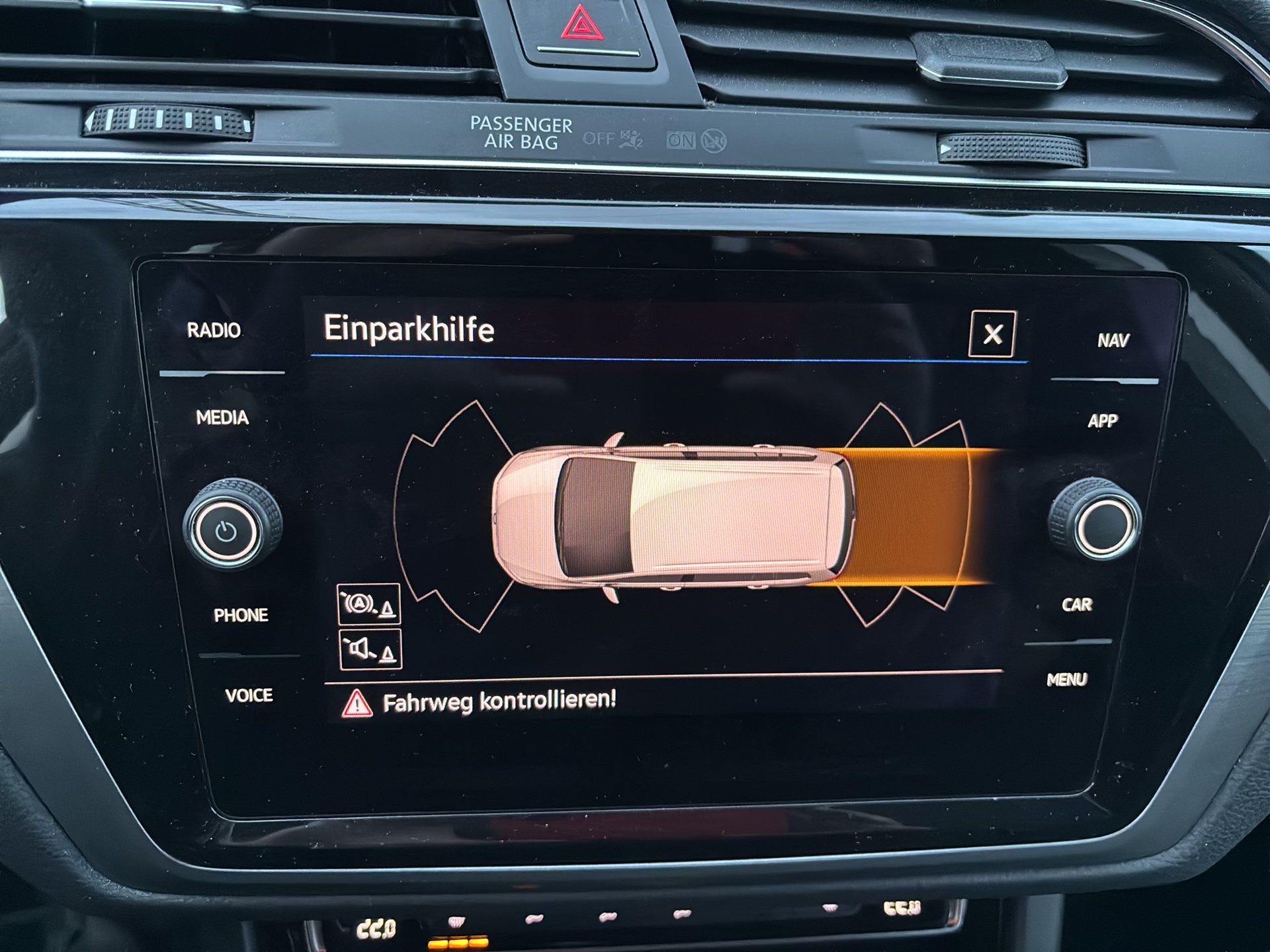 VW Touran 1.5 TSI BMT Comfortline | Bild 19 von 25