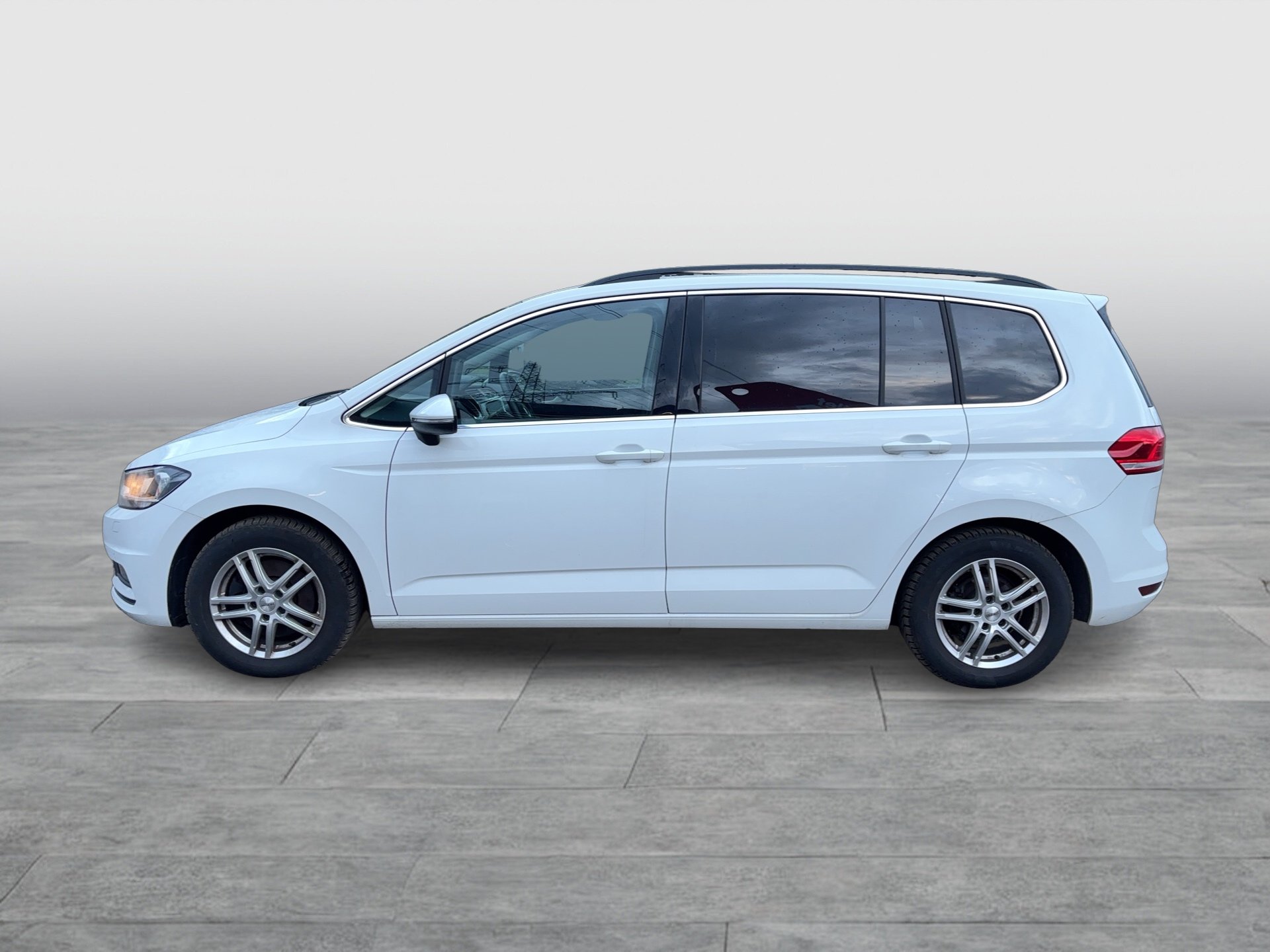 VW Touran 1.5 TSI BMT Comfortline | Bild 3 von 25