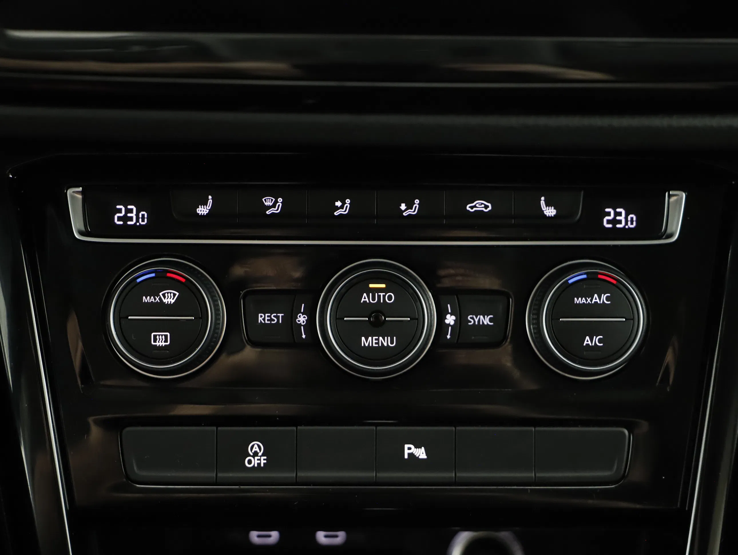 VW Touran 2.0 TDI Highline DSG | Bild 10 von 21