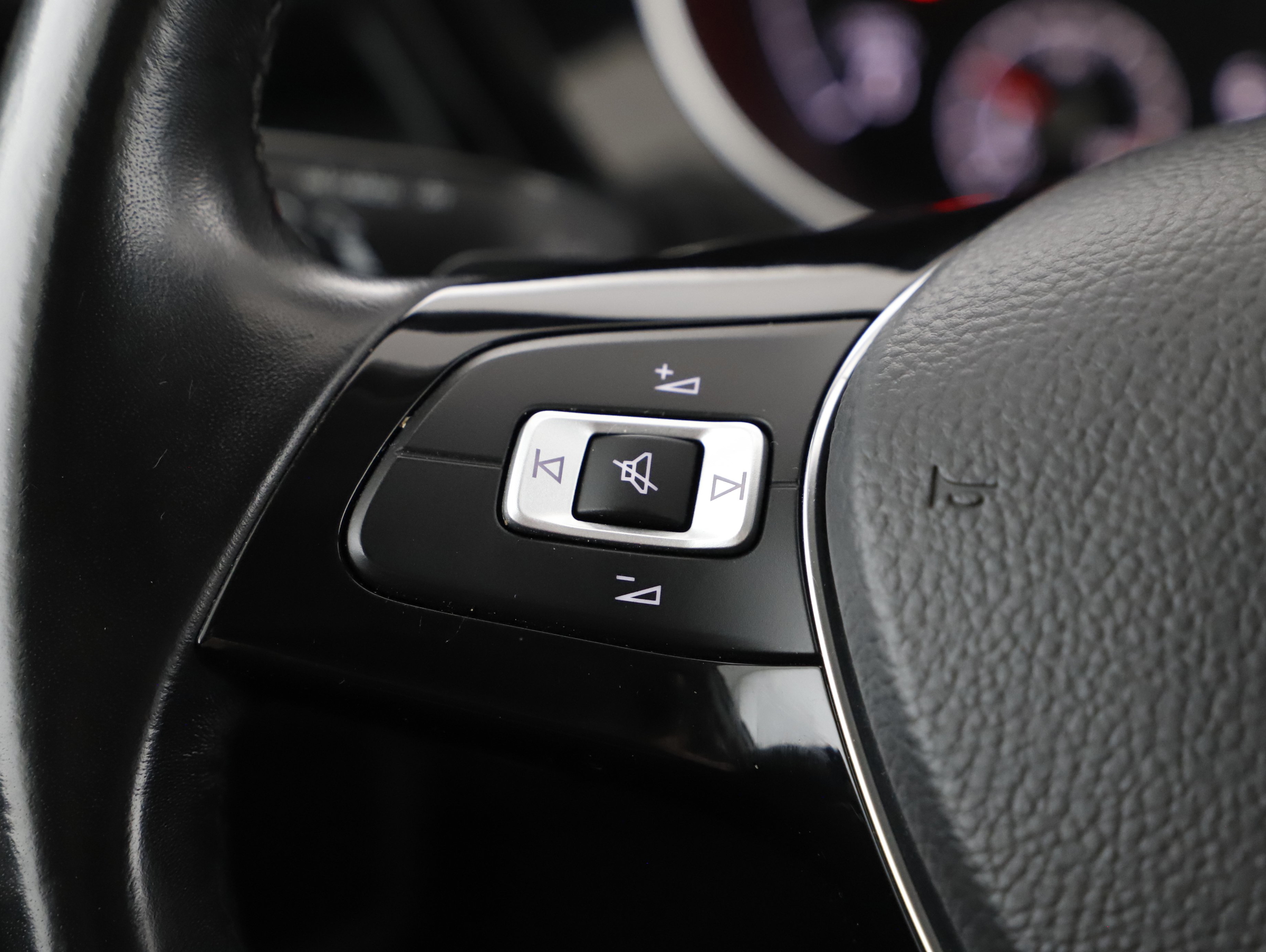 VW Touran 2.0 TDI Highline DSG | Bild 11 von 21