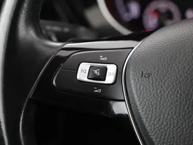 VW Touran 2.0 TDI Highline DSG | Thumbnail 11 von 21
