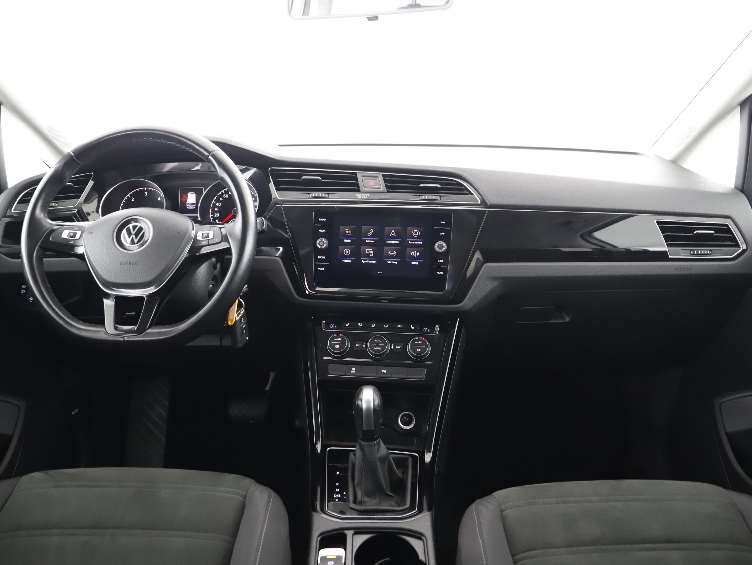 VW Touran 2.0 TDI Highline DSG | Bild 3 von 21