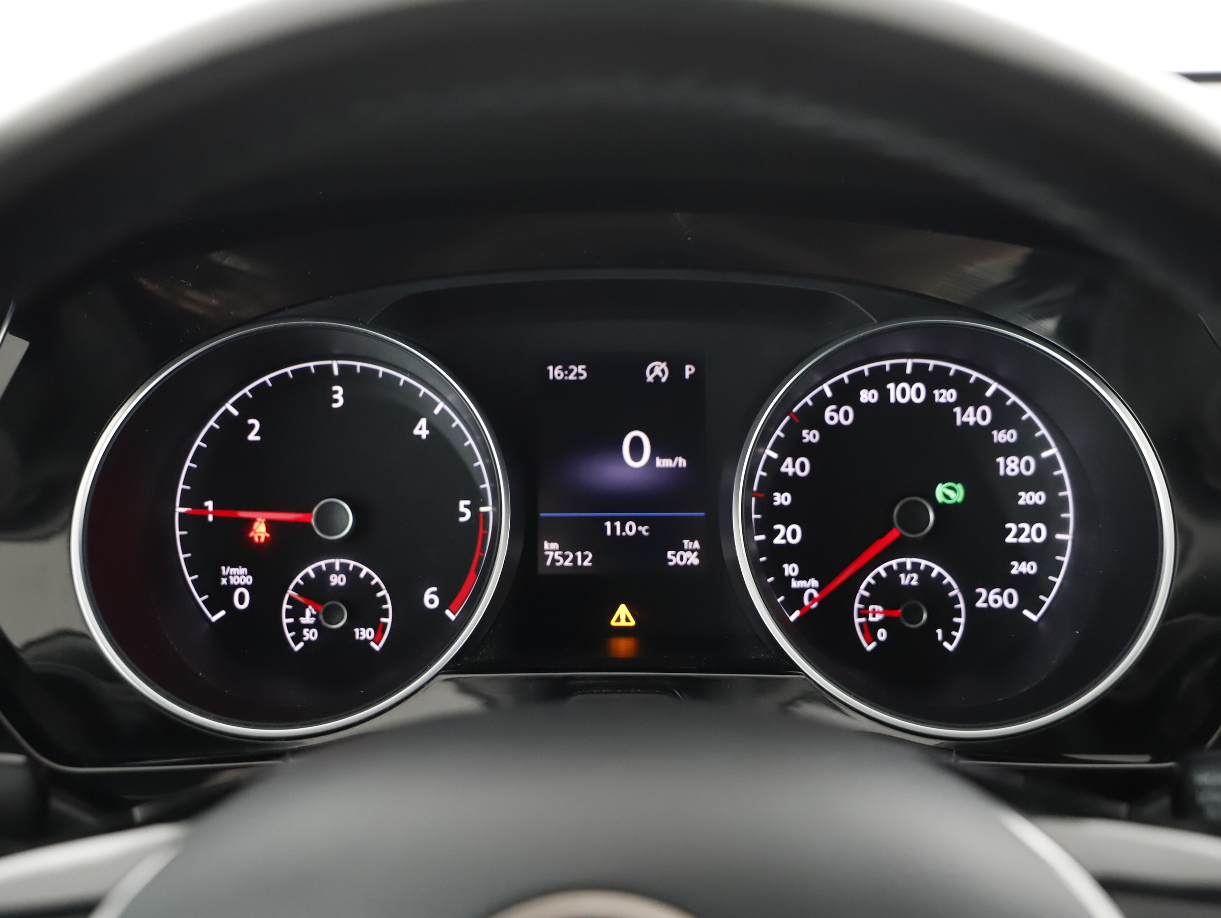 VW Touran 2.0 TDI Highline DSG | Bild 6 von 21