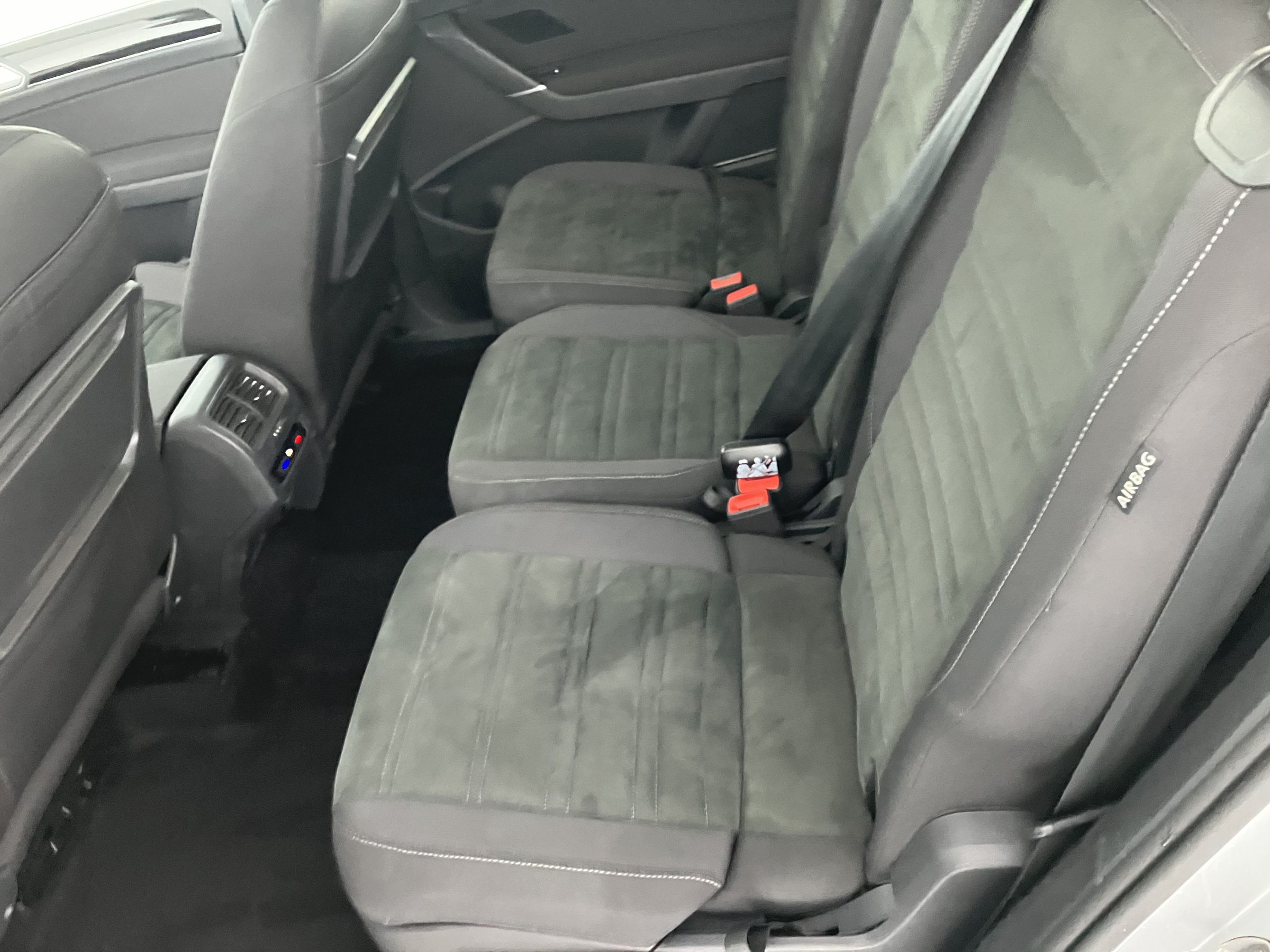 VW Touran 2.0 TDI BMT Highline | Bild 14 von 29