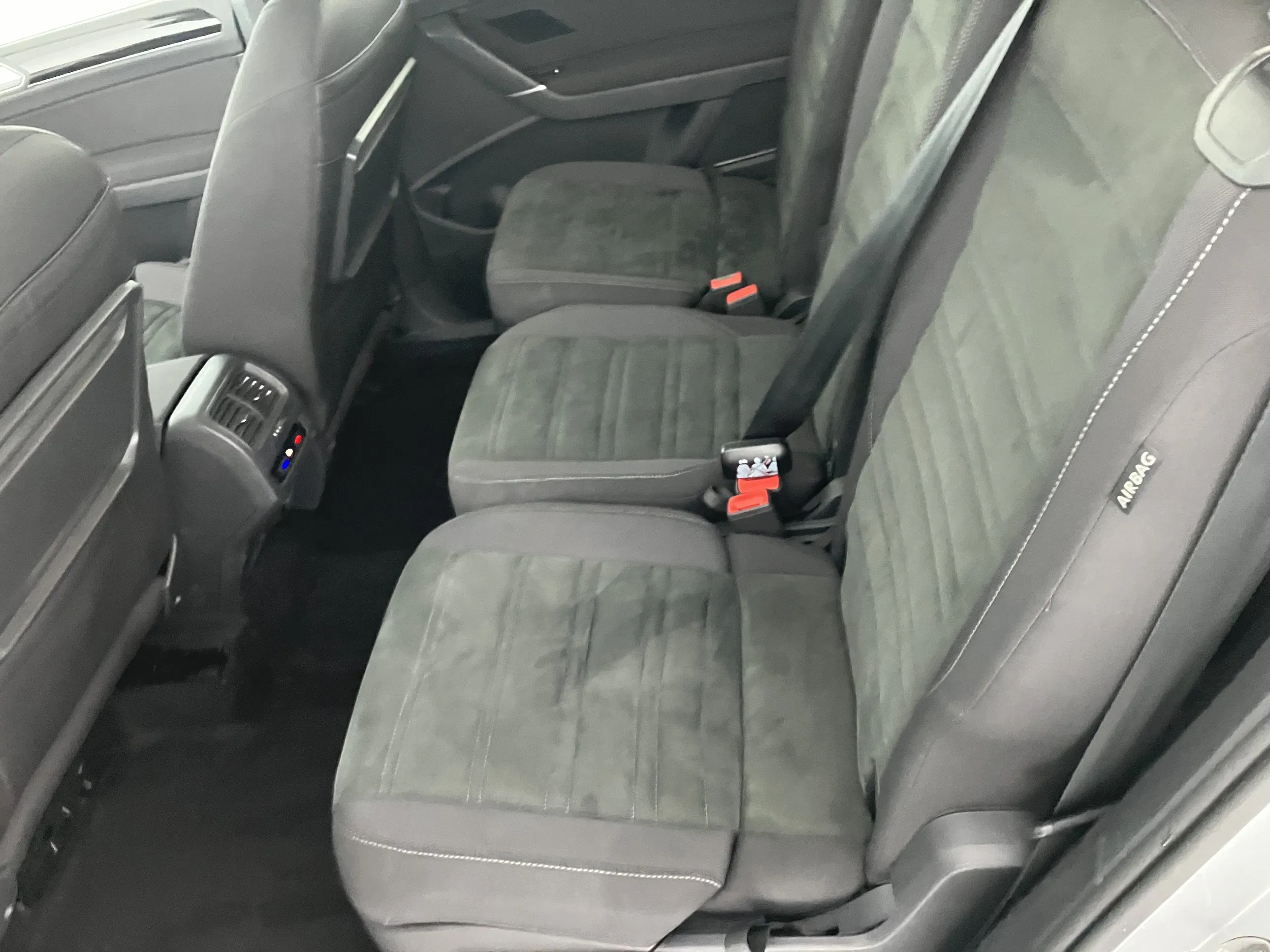 VW Touran 2.0 TDI BMT Highline | Bild 14 von 29