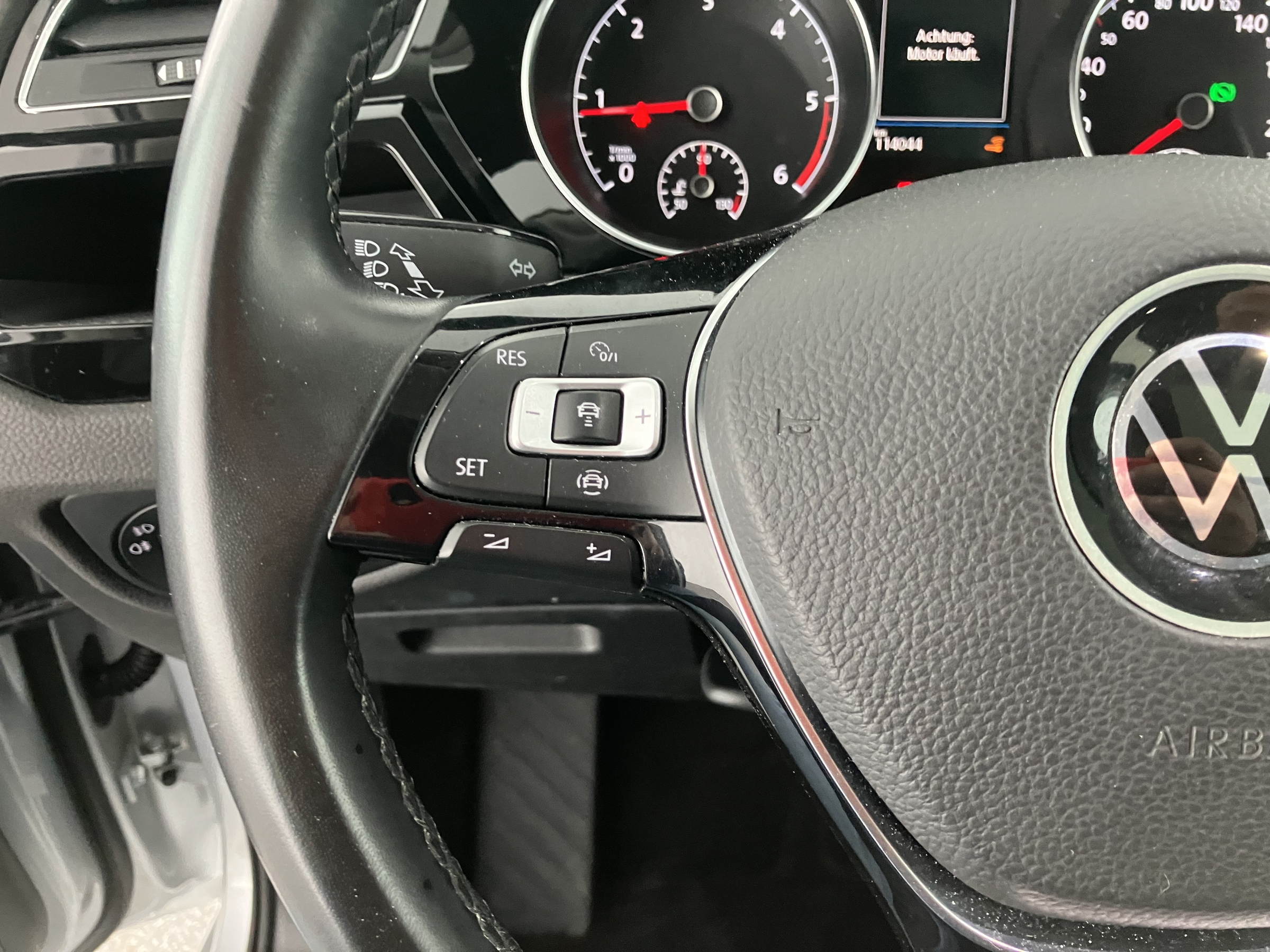 VW Touran 2.0 TDI BMT Highline | Bild 18 von 29