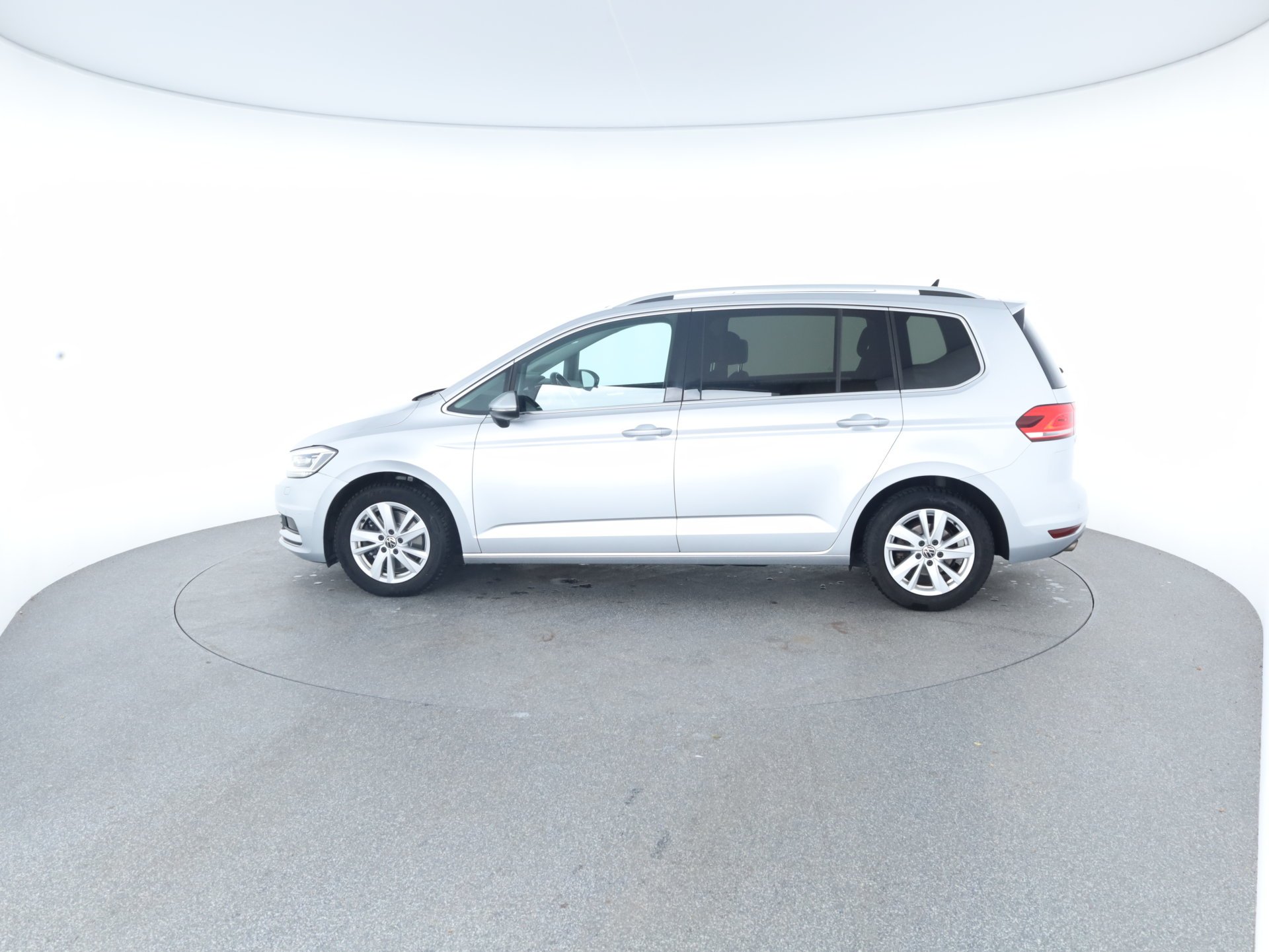 VW Touran 2.0 TDI BMT Highline | Bild 22 von 29