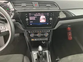 VW Touran 2.0 TDI BMT Highline | Thumbnail 6 von 29