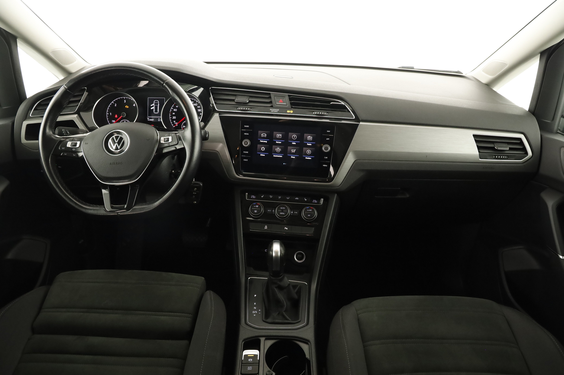 VW Touran Comfortline TDI SCR | Bild 15 von 31