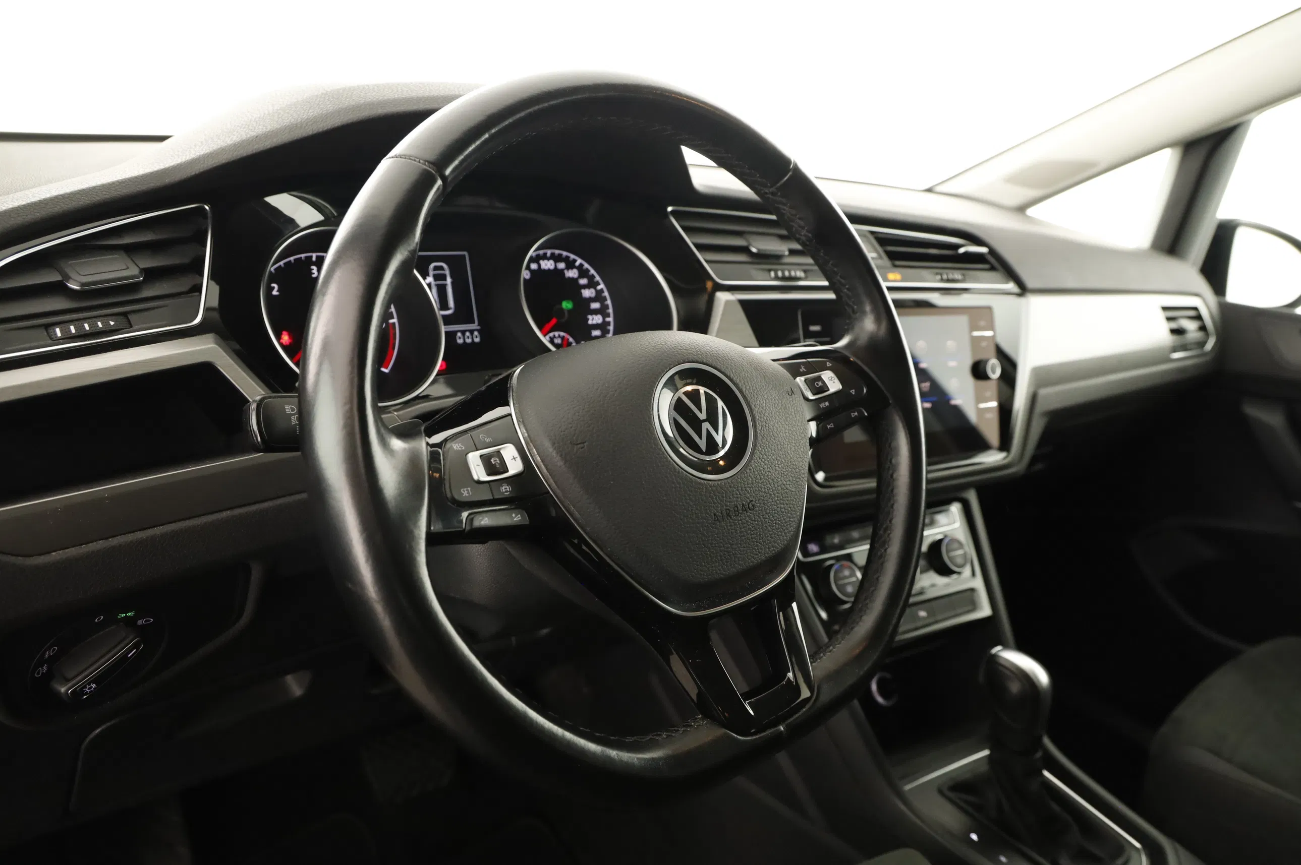 VW Touran Comfortline TDI SCR | Bild 17 von 31