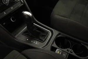 VW Touran Comfortline TDI SCR | Thumbnail 24 von 31