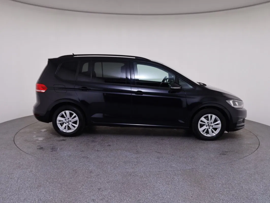 VW Touran Comfortline TDI SCR | Bild 5 von 31