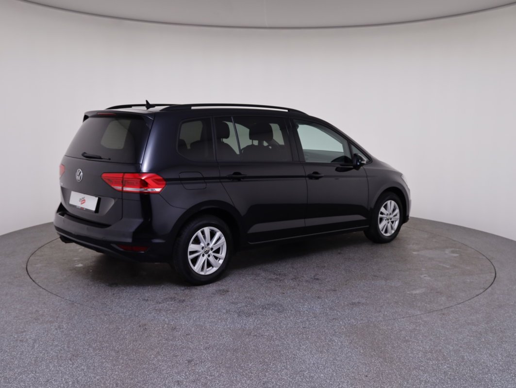 VW Touran Comfortline TDI SCR | Bild 6 von 31