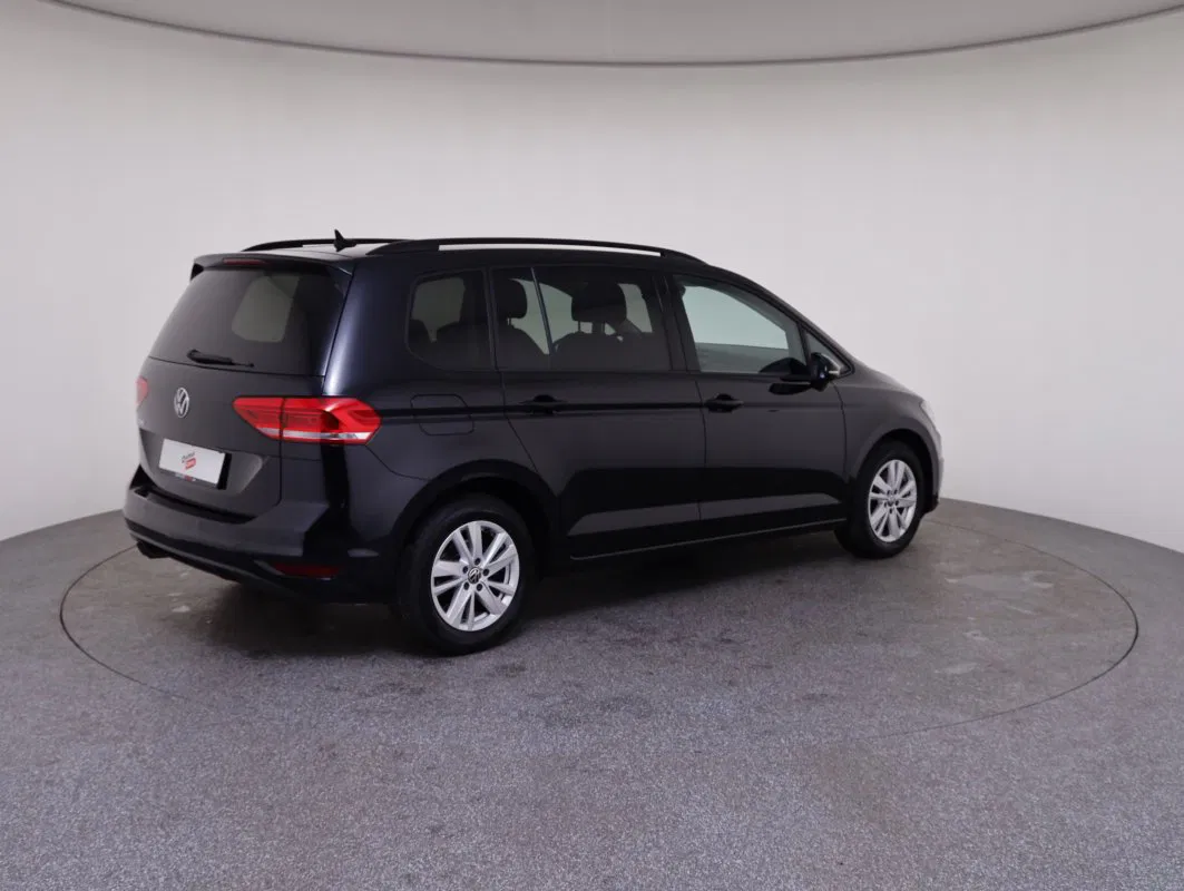 VW Touran Comfortline TDI SCR | Bild 6 von 31