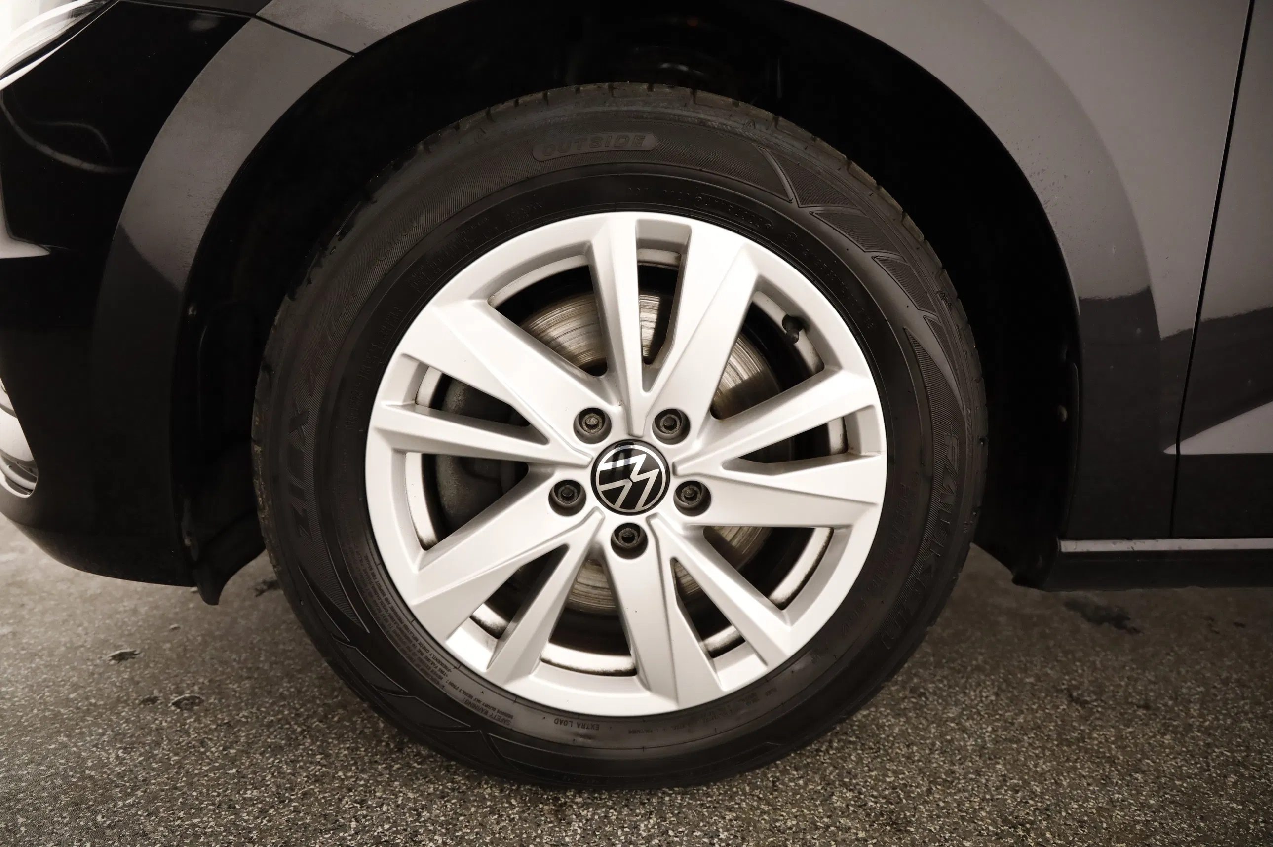 VW Touran Comfortline TDI SCR | Bild 10 von 31