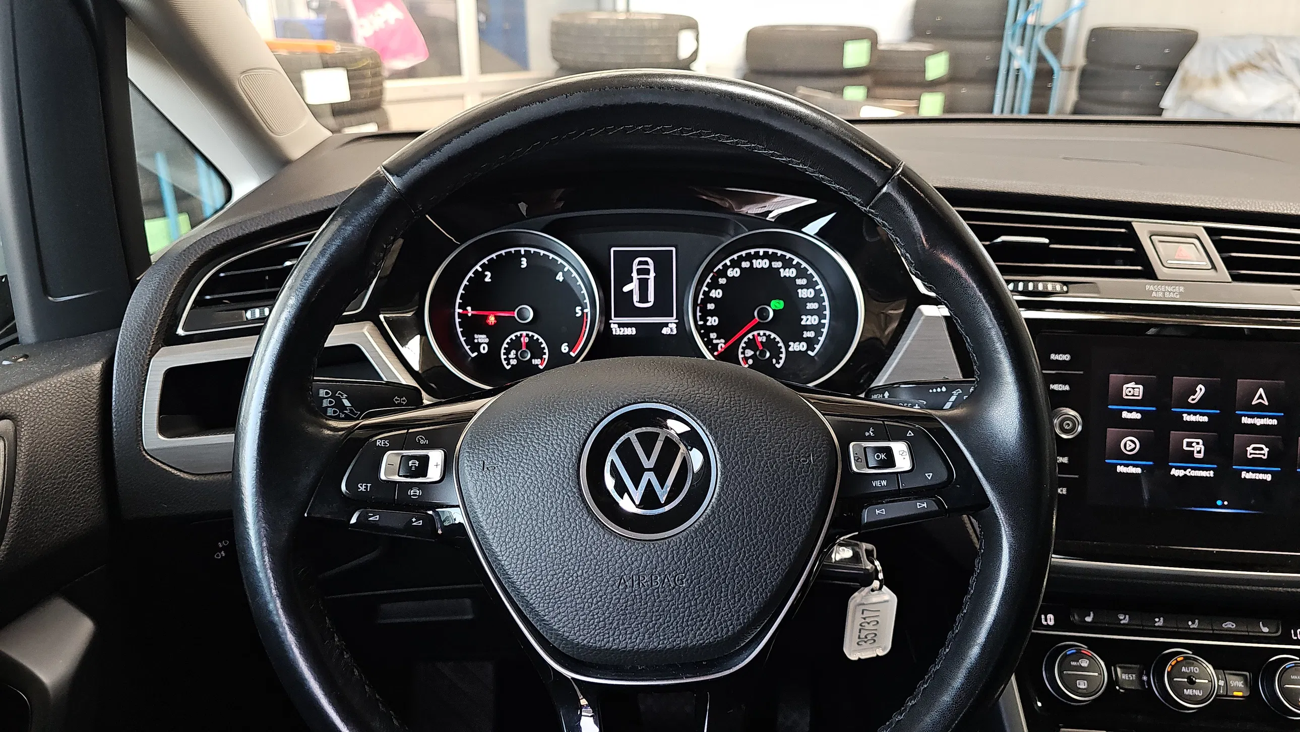 VW Touran 2.0 TDI DSG Comfortline | Bild 11 von 20