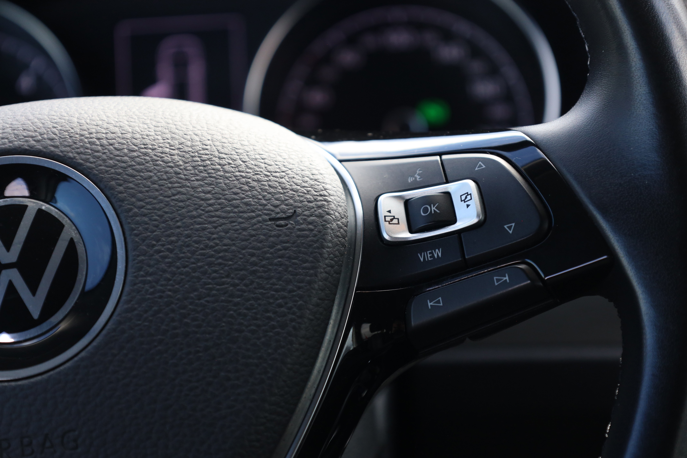 VW Touran 2.0 TDI BMT Comfortline | Bild 13 von 26